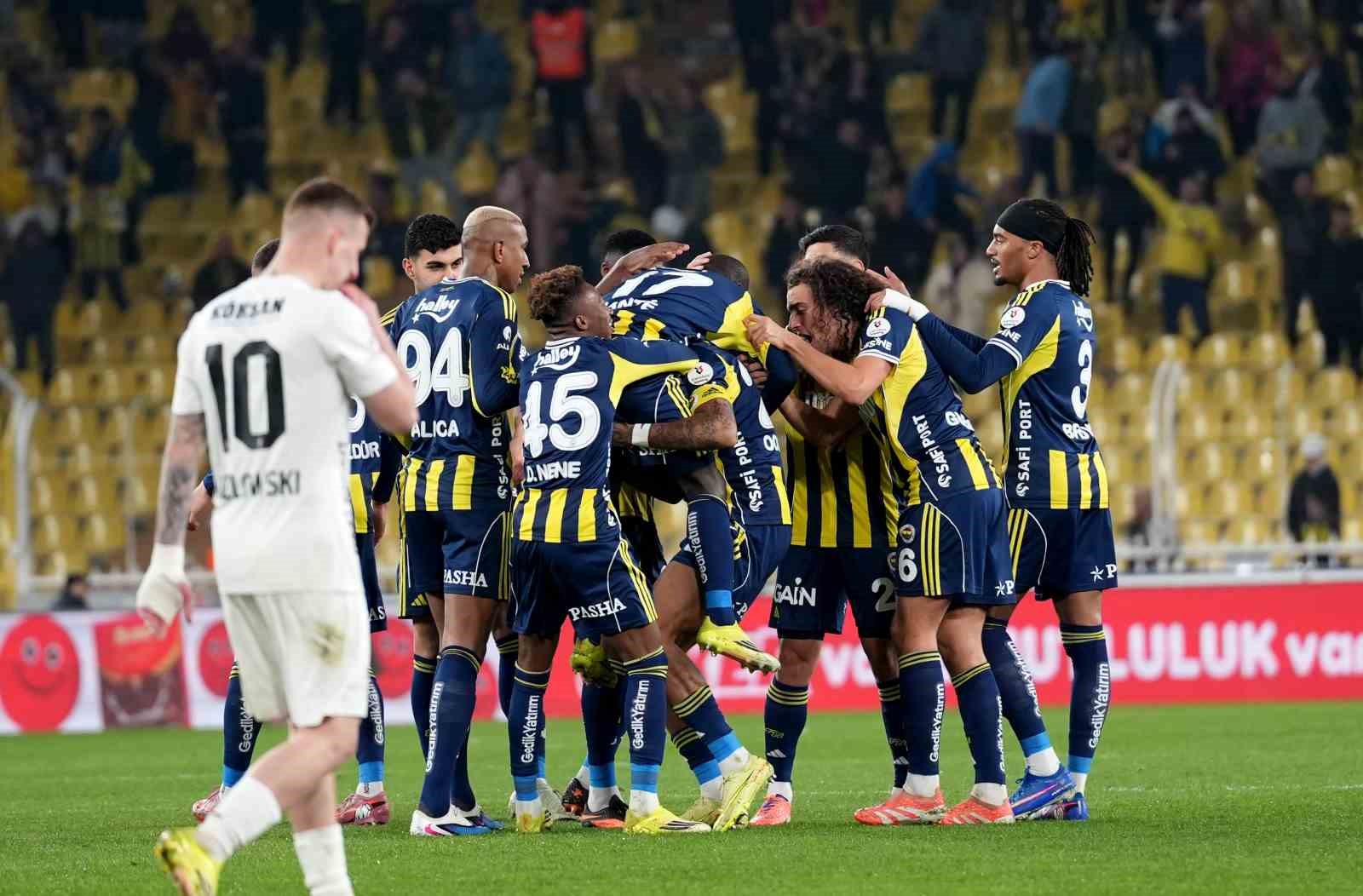 Trendyol Süper Lig: Fenerbahçe: 4 - Gaziantep FK: 1 (Maç sonucu)
