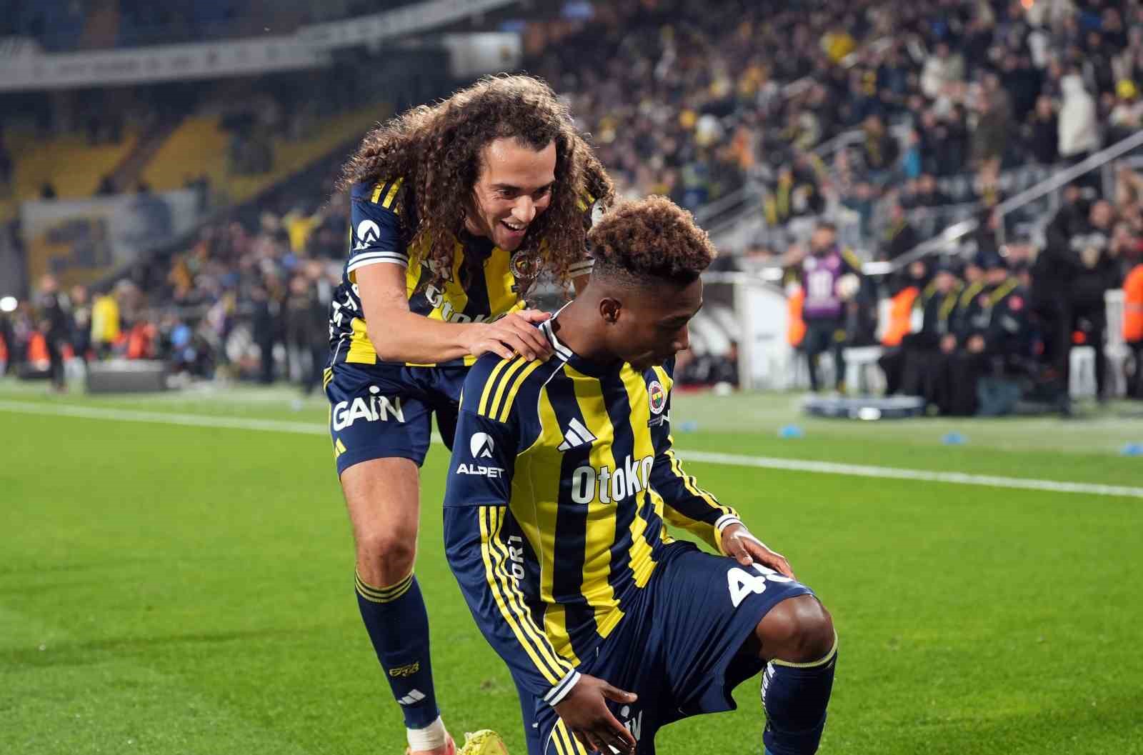 Trendyol Süper Lig: Fenerbahçe: 4 - Gaziantep FK: 1 (Maç sonucu)
