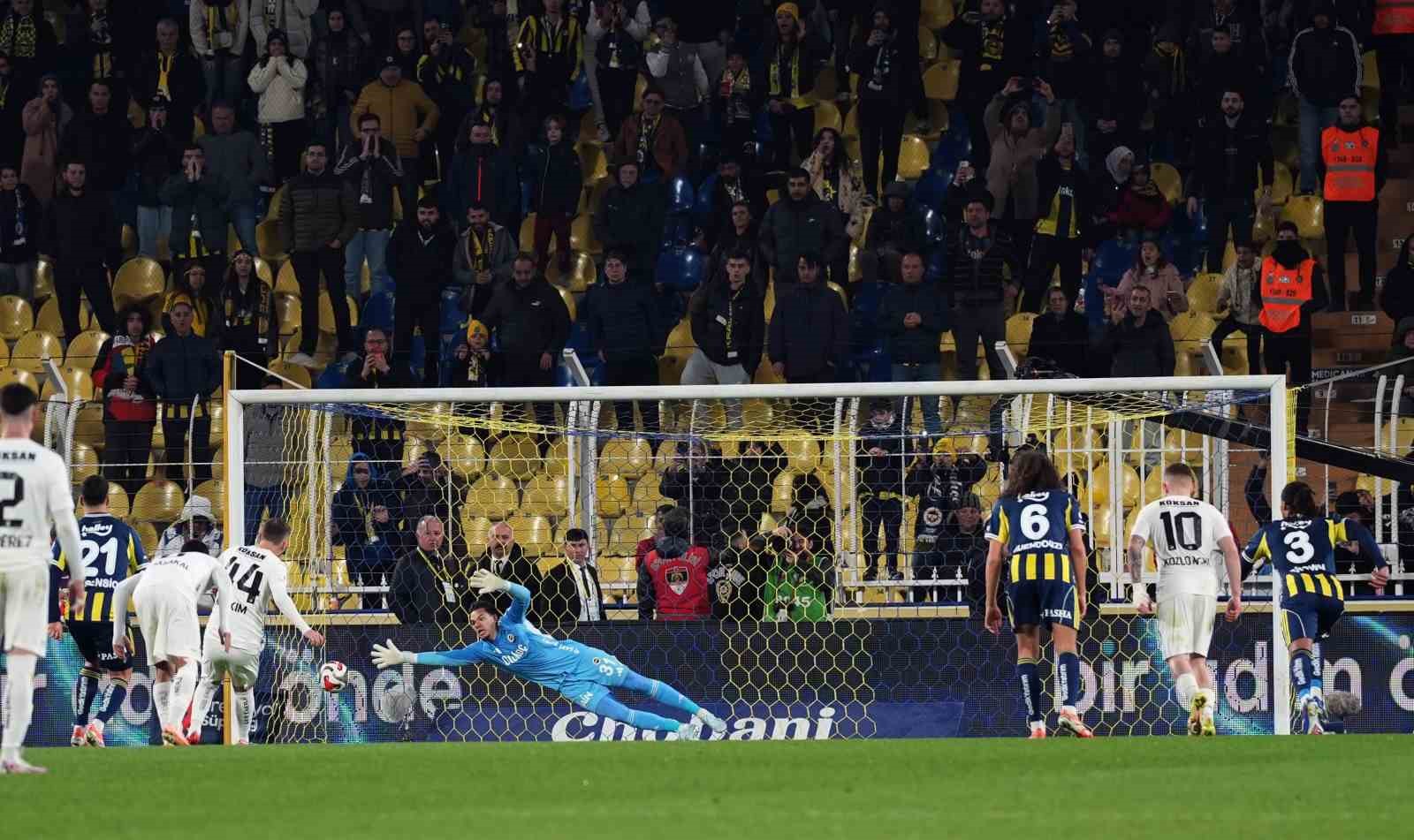 Trendyol Süper Lig: Fenerbahçe: 4 - Gaziantep FK: 1 (Maç sonucu)
