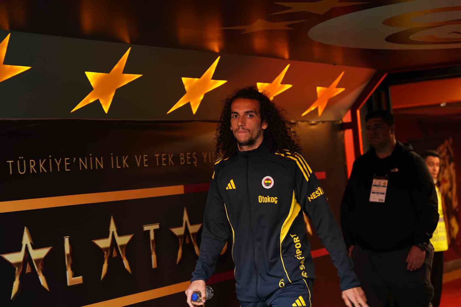 Trendyol Süper Lig: Galatasaray: 0 - Fenerbahçe: 0 (Maç devam ediyor)
