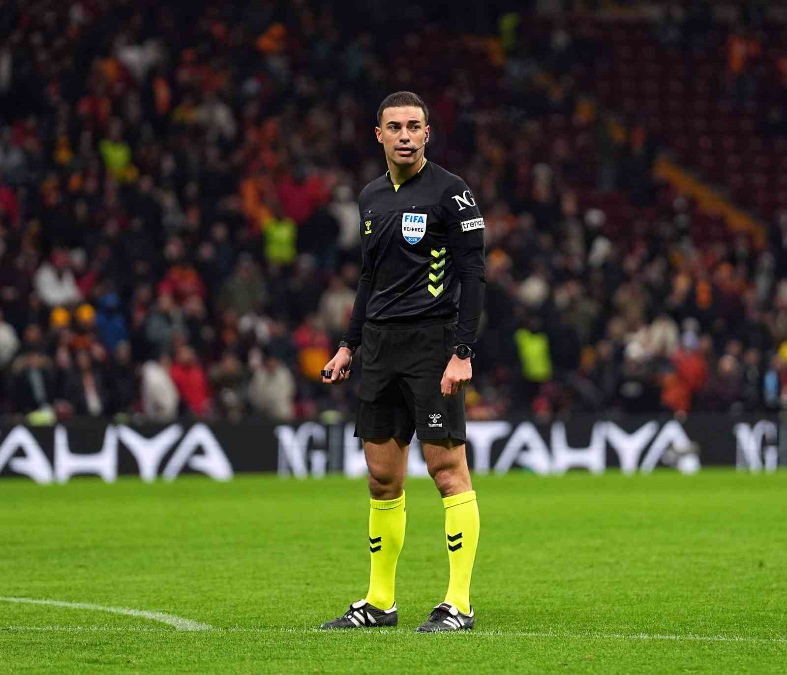 Trendyol Süper Lig: Galatasaray: 0 - Gaziantep FK: 0 (İlk yarı)
