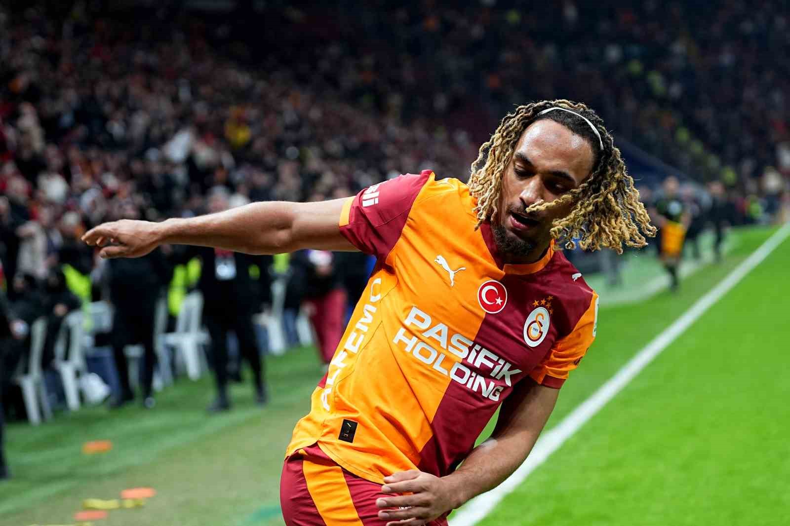 Trendyol Süper Lig: Galatasaray: 1 - Corendon Alanyaspor: 0 (İlk yarı)
Trendyol Süper Lig: Galatasaray: 1 - Corendon Alanyaspor: 0 (İlk yarı)