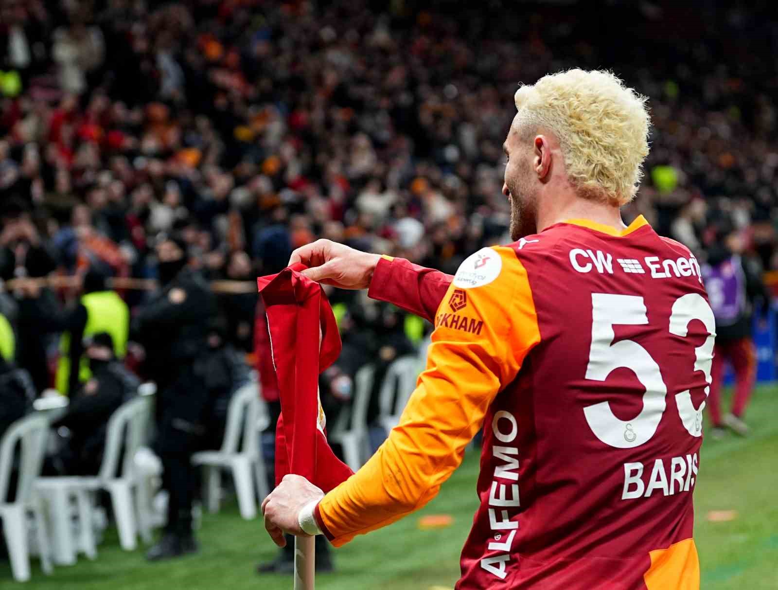 Trendyol Süper Lig: Galatasaray: 1 - Corendon Alanyaspor: 0 (İlk yarı)
Trendyol Süper Lig: Galatasaray: 1 - Corendon Alanyaspor: 0 (İlk yarı)