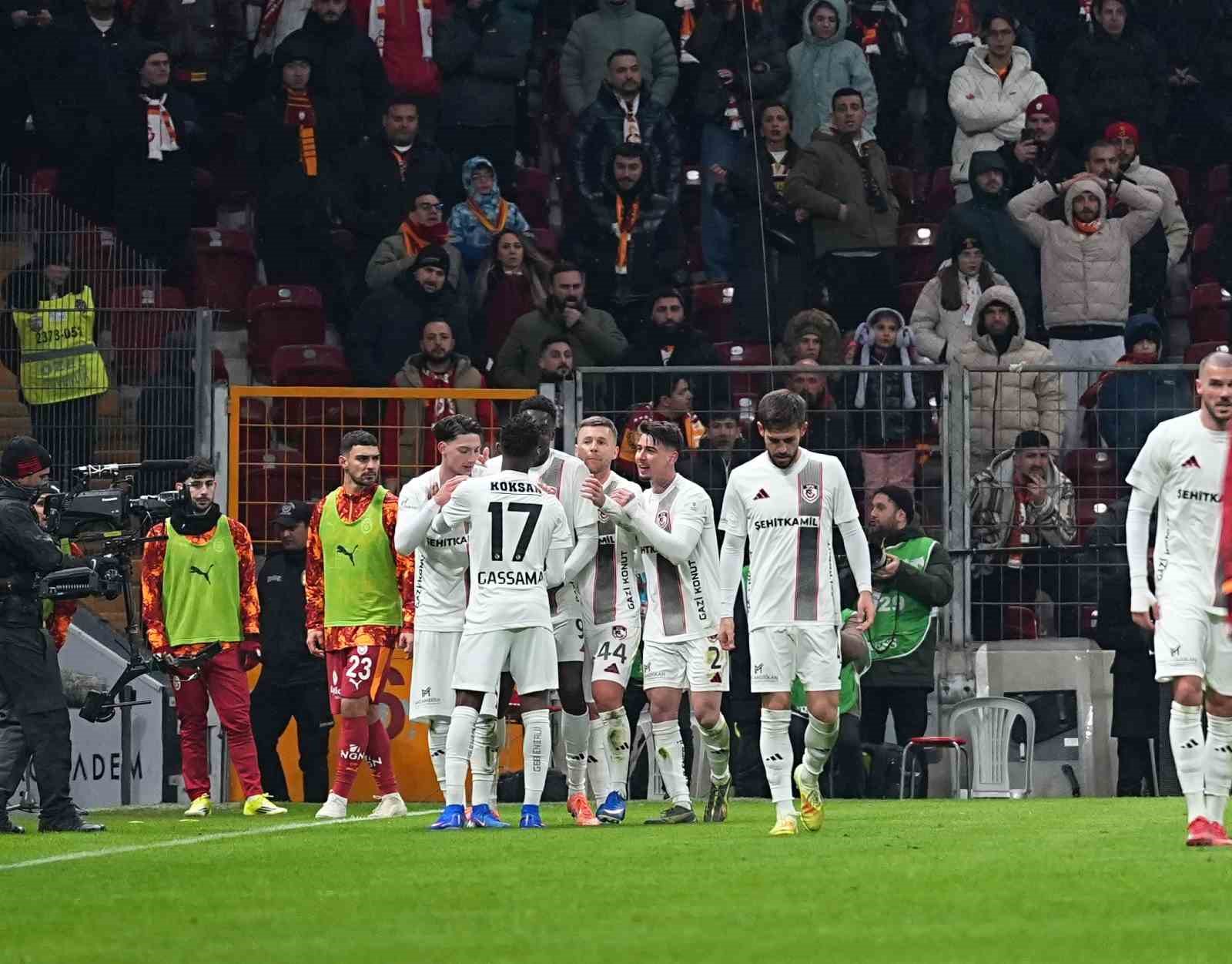 Trendyol Süper Lig: Galatasaray: 1 - Gaziantep FK: 1 (Maç sonucu)
