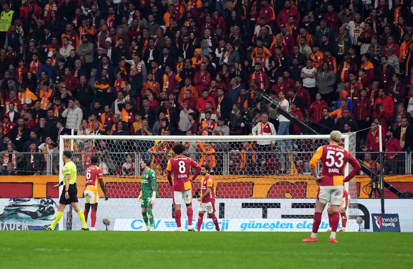 Trendyol Süper Lig: Galatasaray: 1 - Kocaelispor: 1 (Maç sonucu)
