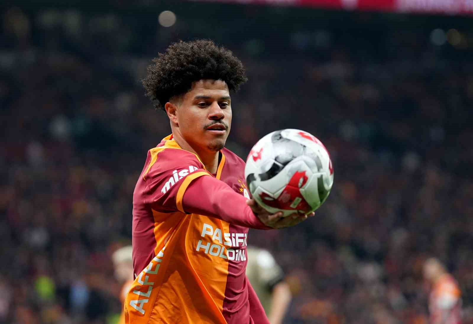 Trendyol Süper Lig: Galatasaray: 1 - Kocaelispor: 1 (Maç sonucu)
