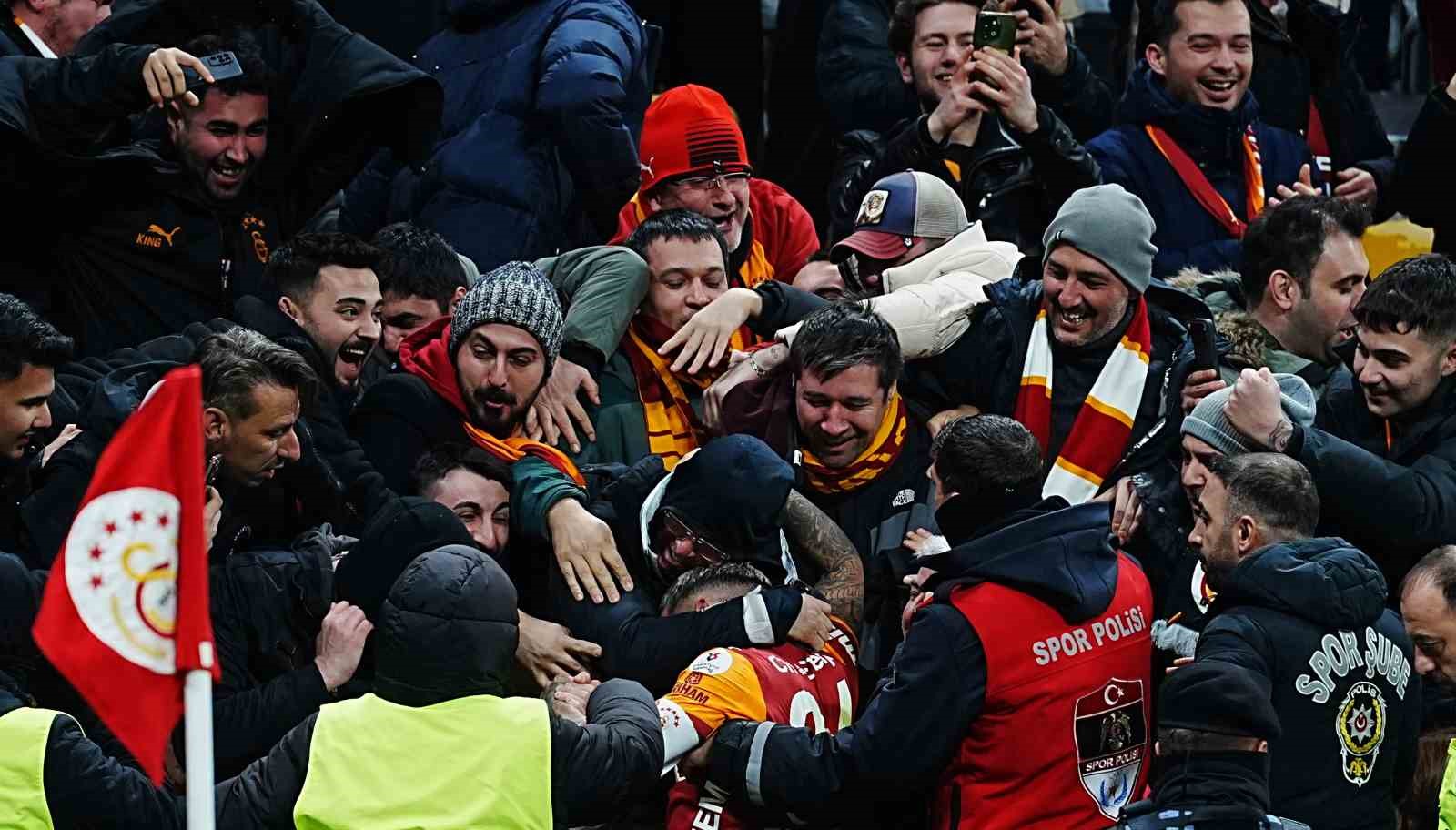 Trendyol Süper Lig: Galatasaray: 3 - Corendon Alanyaspor: 1 (Maç sonucu)

