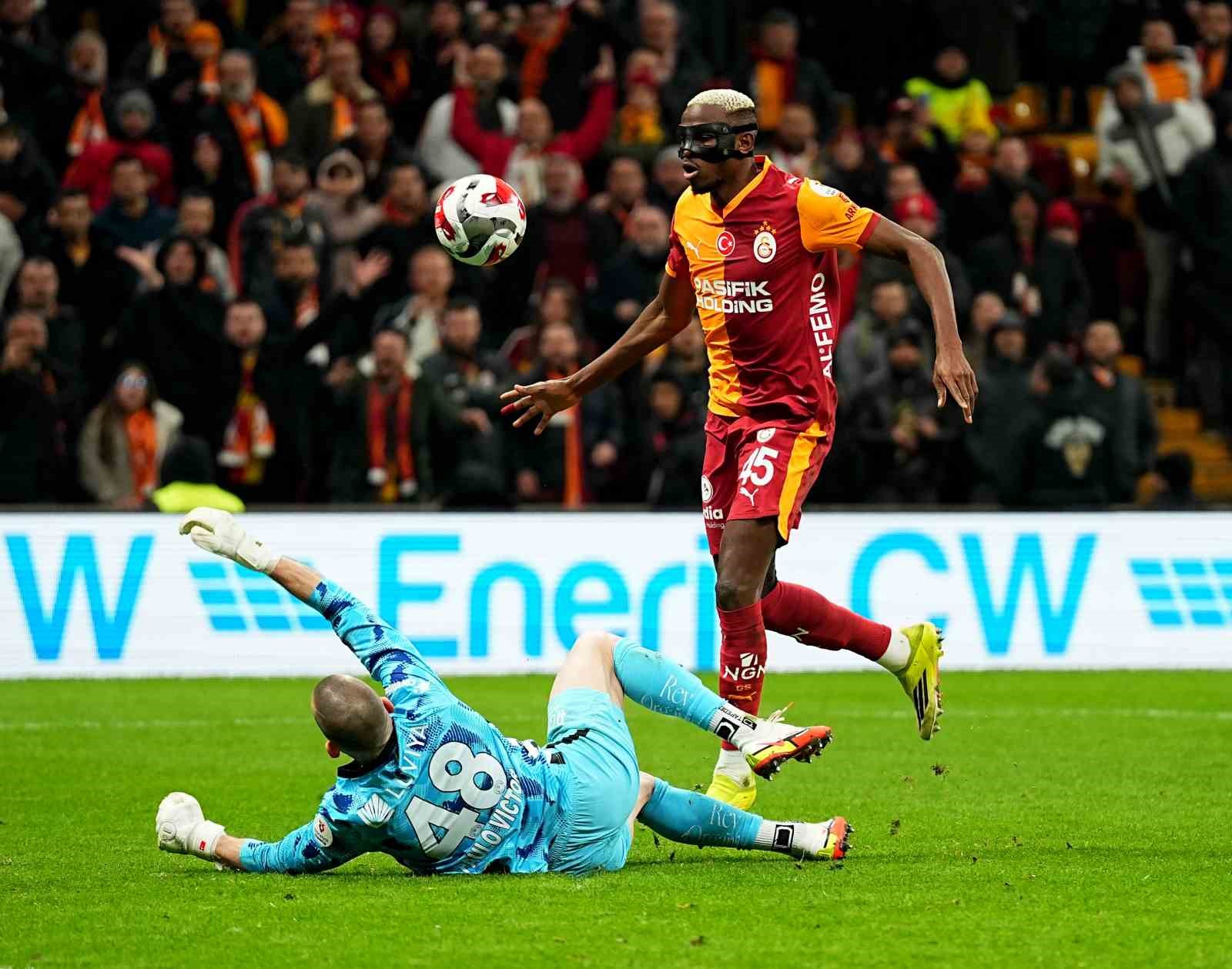 Trendyol Süper Lig: Galatasaray: 3 - Corendon Alanyaspor: 1 (Maç sonucu)
