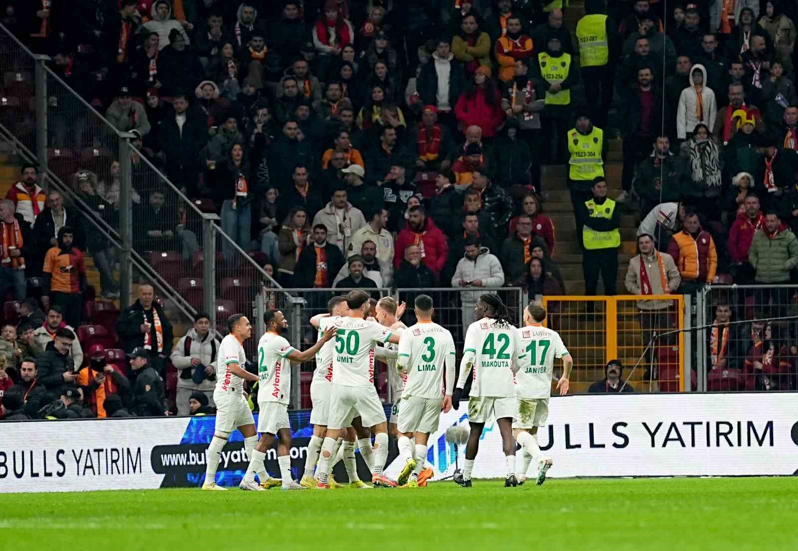 Trendyol Süper Lig: Galatasaray: 3 - Corendon Alanyaspor: 1 (Maç sonucu)
