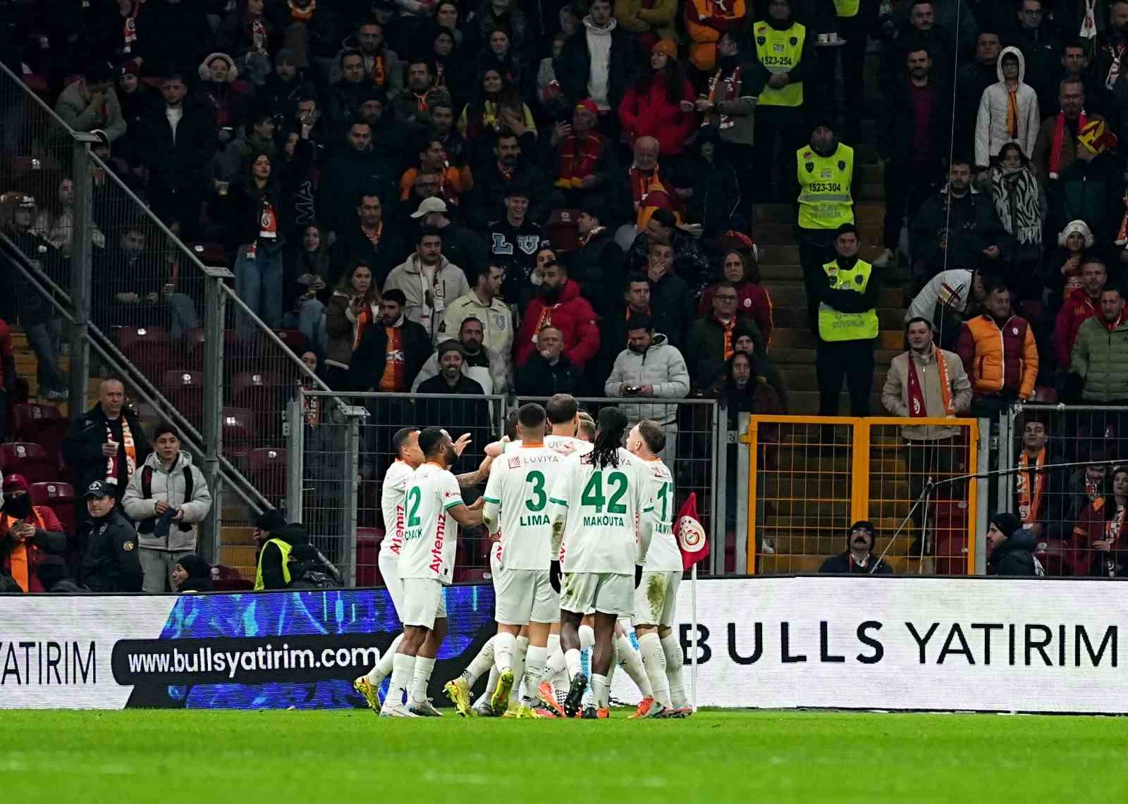 Trendyol Süper Lig: Galatasaray: 3 - Corendon Alanyaspor: 1 (Maç sonucu)
