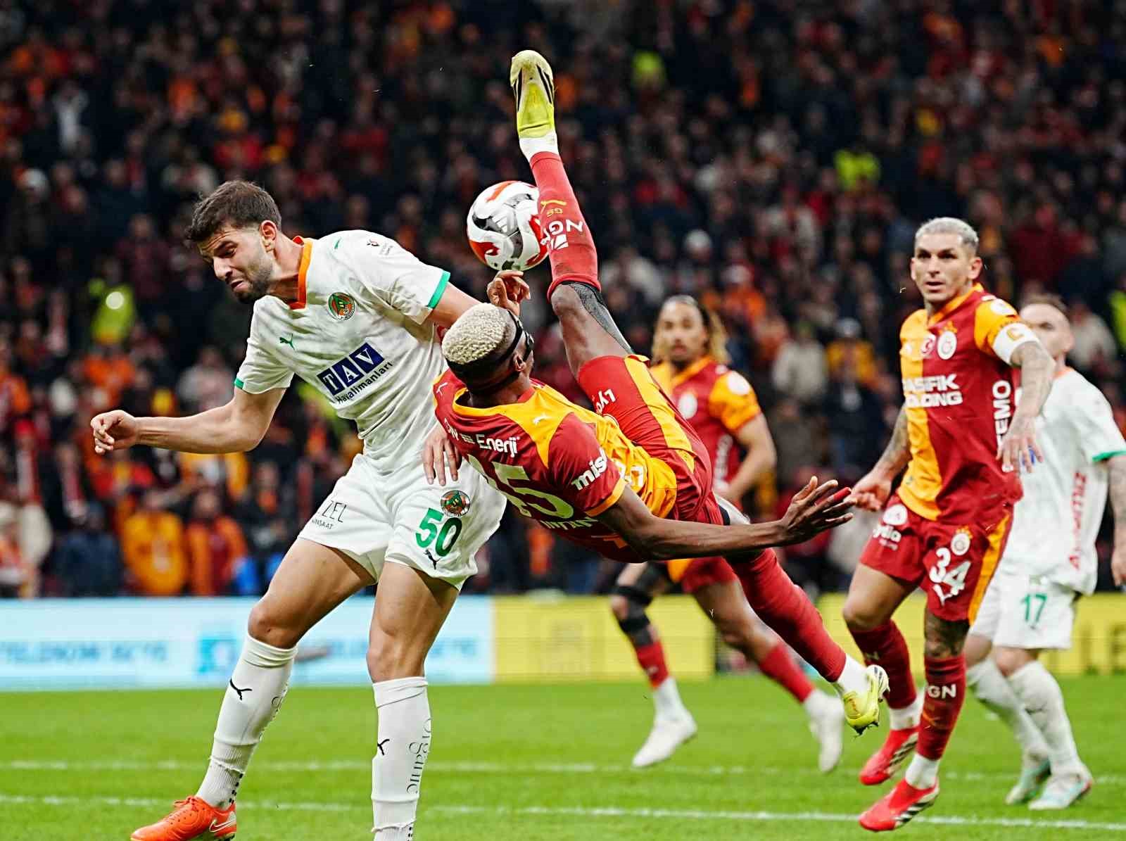 Trendyol Süper Lig: Galatasaray: 3 - Corendon Alanyaspor: 1 (Maç sonucu)

