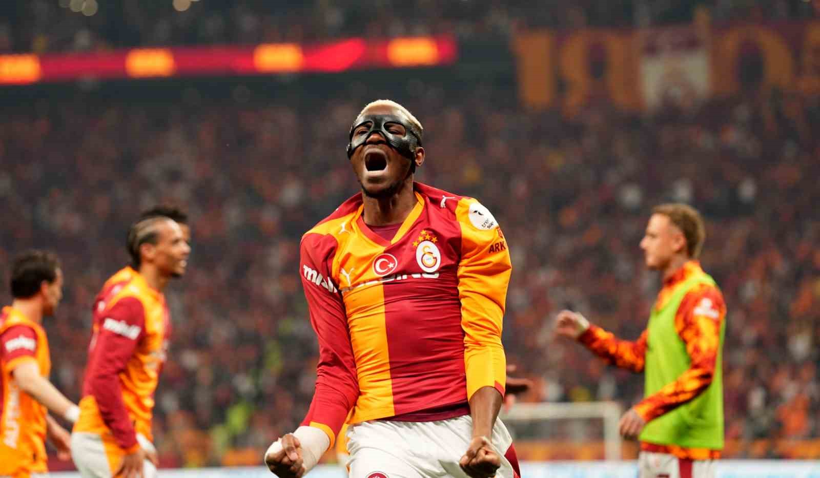 Trendyol Süper Lig: Galatasaray: 3 - Fenerbahçe: 0 (Maç sonucu)
