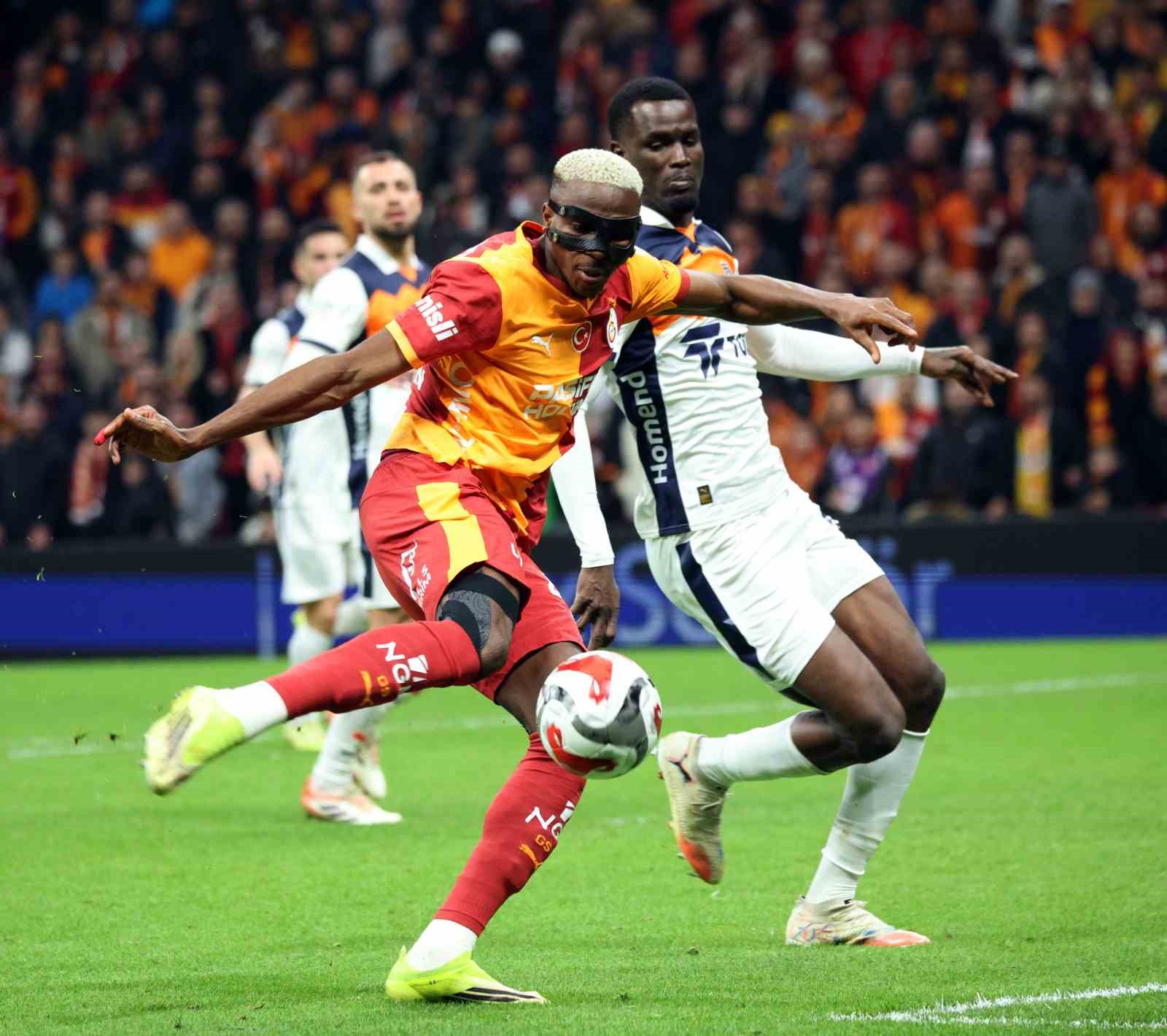 Trendyol Süper Lig: Galatasaray: 3 - RAMS Başakşehir: 0 (Maç sonucu)
