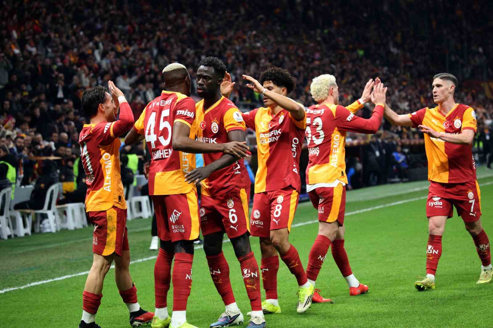 Trendyol Süper Lig: Galatasaray: 3 - RAMS Başakşehir: 0 (Maç sonucu)

