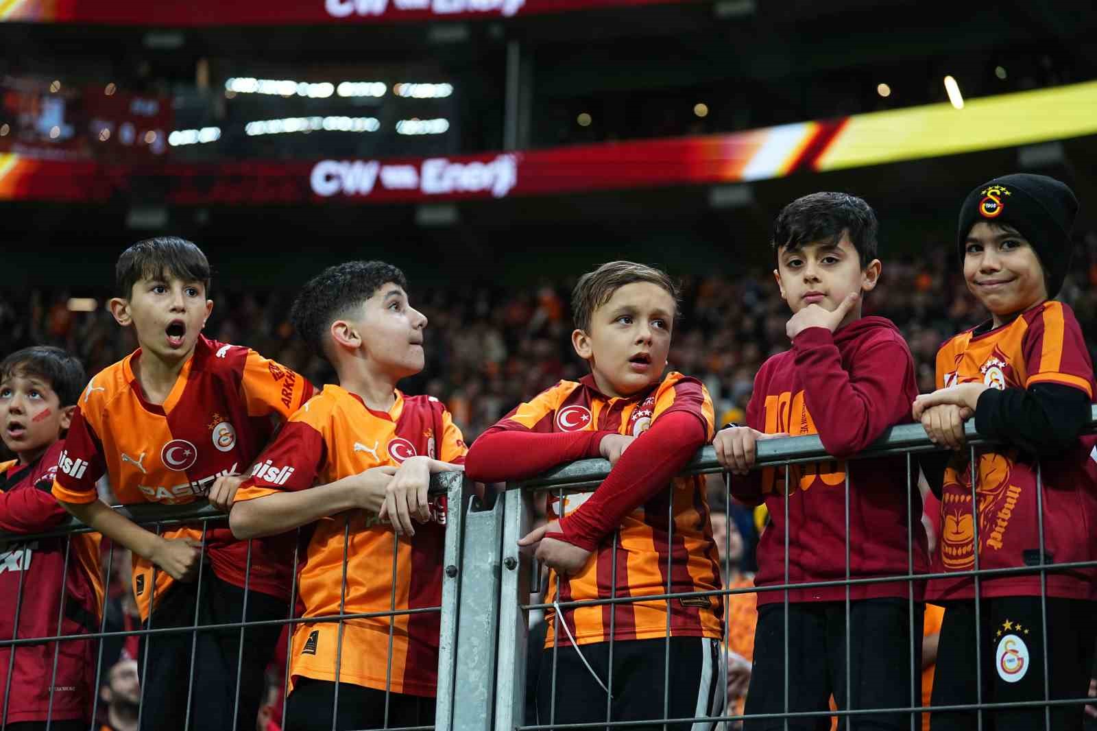 Trendyol Süper Lig: Galatasaray: 5 - Eyüpspor: 1 (Maç sonucu)
