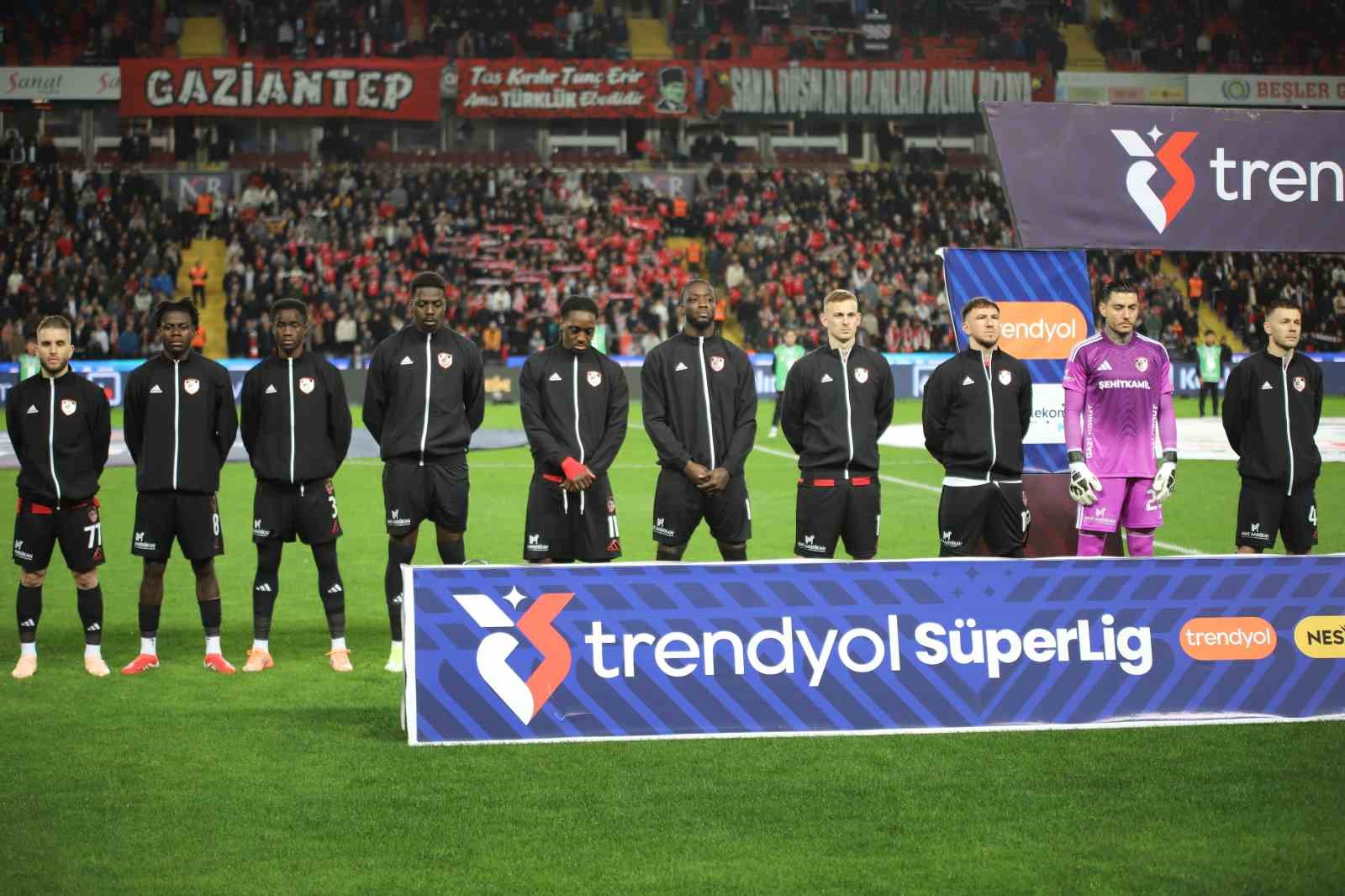 Trendyol Süper Lig: Gaziantep FK: 0 - Kayserispor: 0 (Maç devam ediyor)
