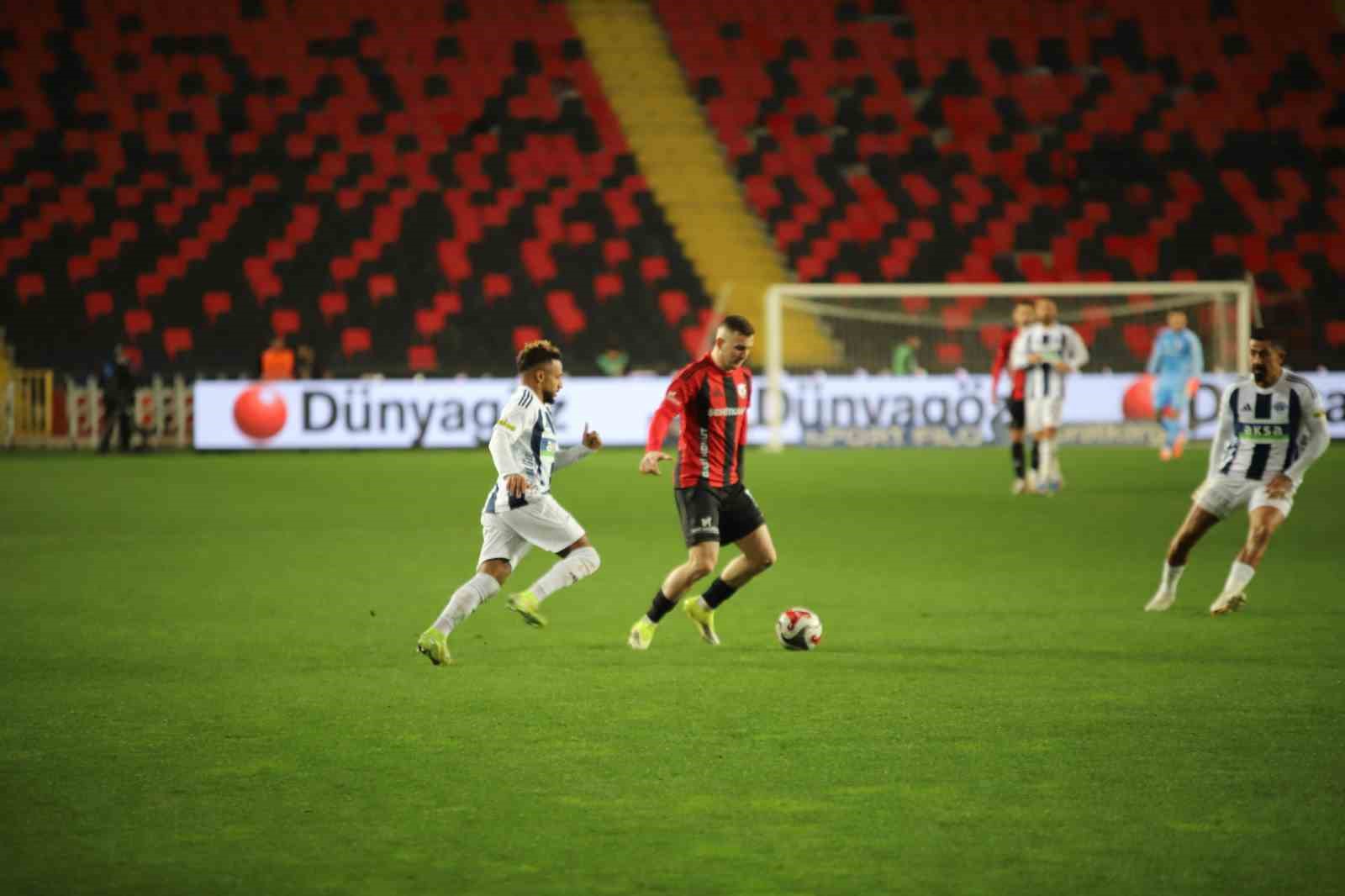 Trendyol Süper Lig: Gaziantep FK: 2 - Kasımpaşa: 1 (Maç sonucu)

