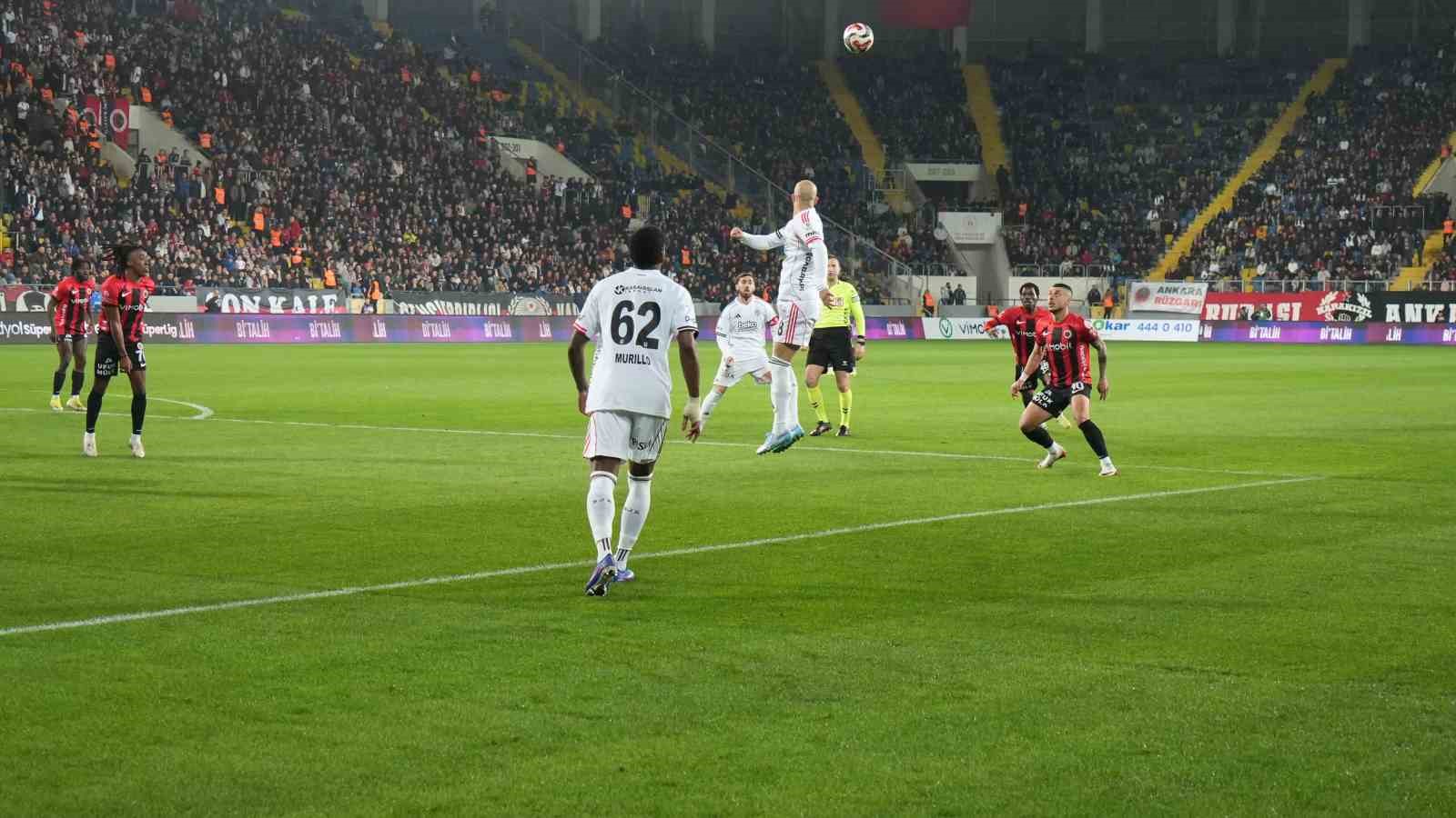 Trendyol Süper Lig: Gençlerbirliği: 0 - Beşiktaş: 0 (Maç devam ediyor)
