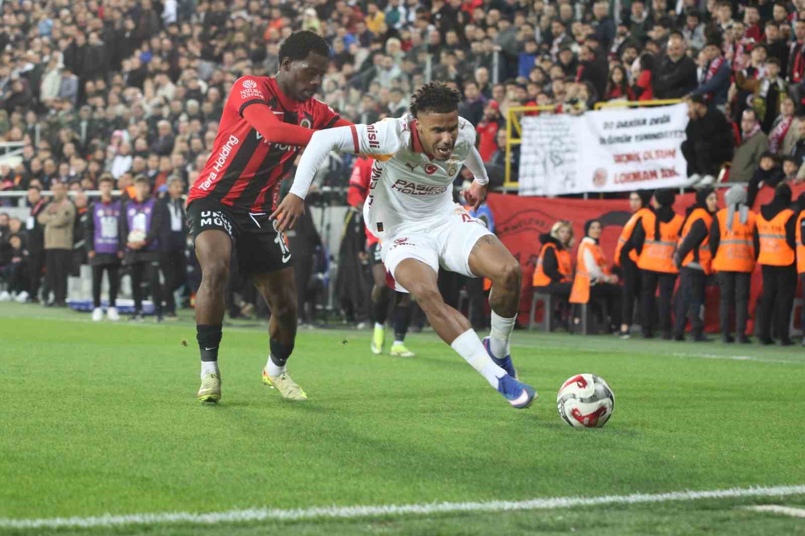 Trendyol Süper Lig: Gençlerbirliği: 1 - Galatasaray: 2 (Maç sonucu)
