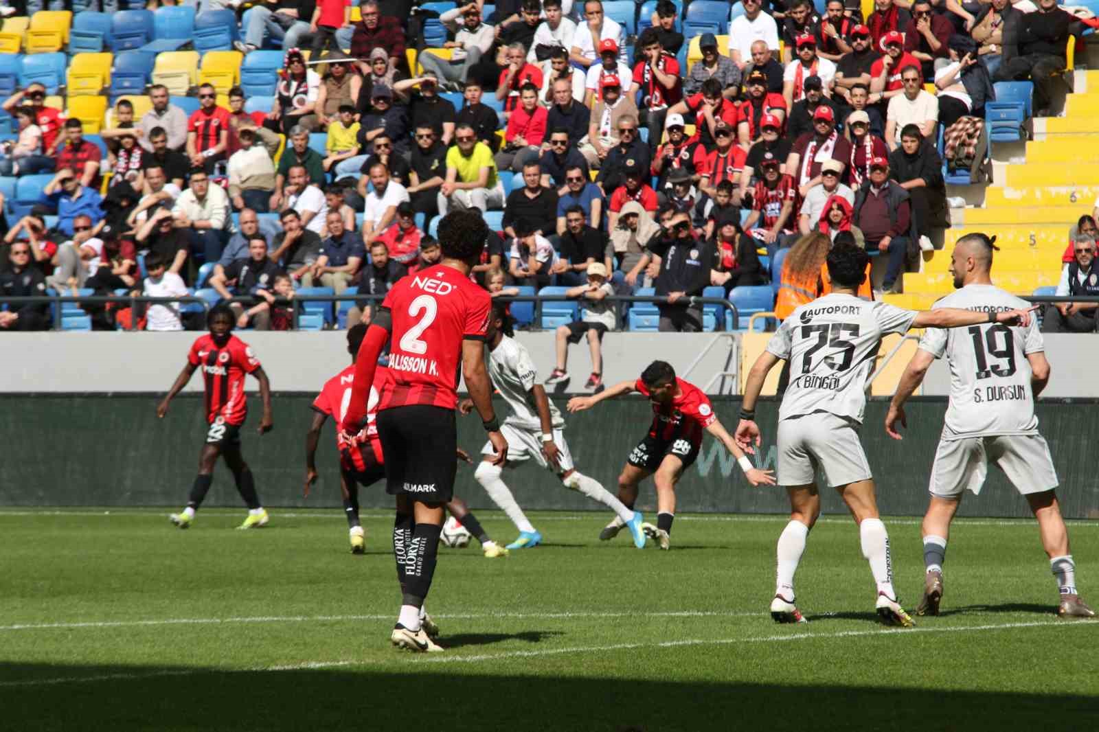 Trendyol Süper Lig: Gençlerbirliği: 1 - Kocaelispor: 0 (Maç sonucu)
