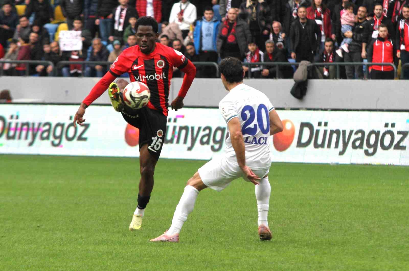 Trendyol Süper Lig: Gençlerbirliği: 2 - Çaykur Rizespor: 0 (İlk yarı)
Trendyol Süper Lig: Gençlerbirliği: 2 - Çaykur Rizespor: 0 (İlk yarı)
