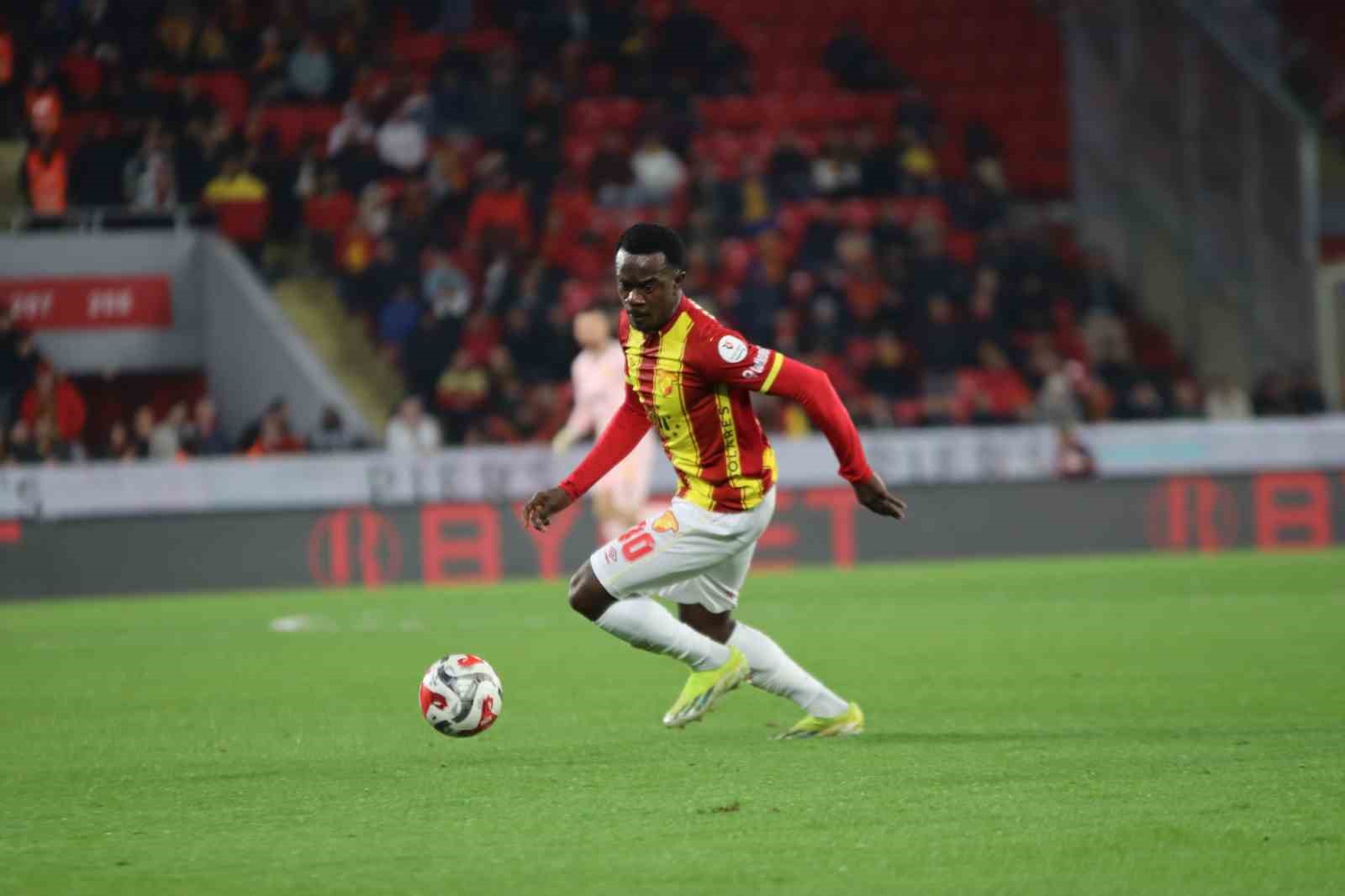 Trendyol Süper Lig: Göztepe: 0 - Eyüpspor: 0 (Maç sonucu)
Trendyol Süper Lig: Göztepe: 0 - Eyüpspor: 0 (Maç sonucu)