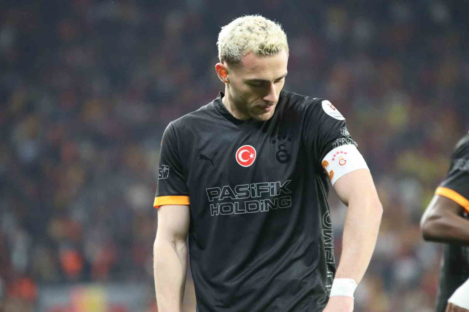 Trendyol Süper Lig: Göztepe: 0 - Galatasaray: 1 (Maç devam ediyor)
