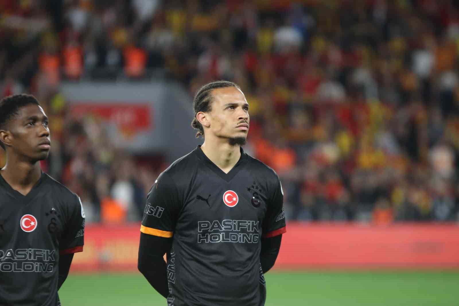 Trendyol Süper Lig: Göztepe: 0 - Galatasaray: 1 (Maç devam ediyor)

