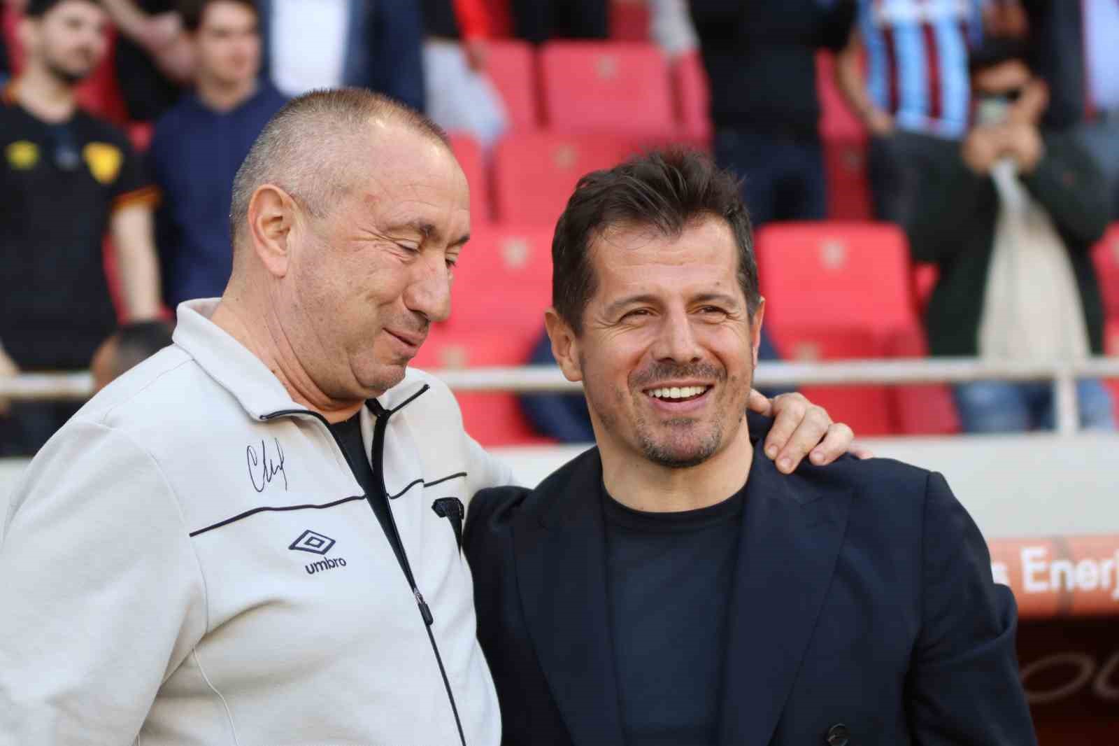 Trendyol Süper Lig: Göztepe: 1 - Kasımpaşa: 1 (İlk Yarı)
Trendyol Süper Lig: Göztepe: 1 - Kasımpaşa: 1 (İlk Yarı)