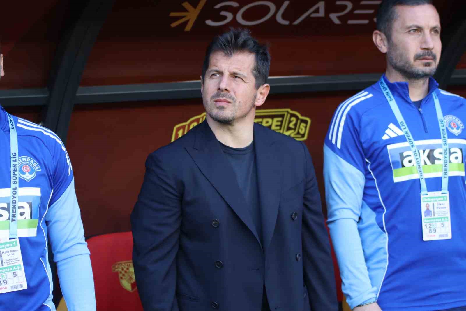 Trendyol Süper Lig: Göztepe: 1 - Kasımpaşa: 1 (İlk Yarı)
Trendyol Süper Lig: Göztepe: 1 - Kasımpaşa: 1 (İlk Yarı)