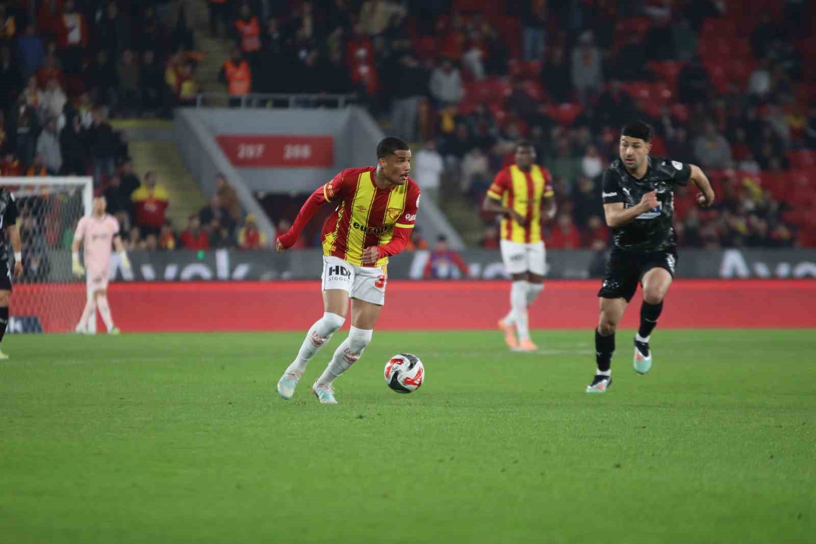 Trendyol Süper Lig: Göztepe: 2 - Alanyaspor: 2 (Maç sonucu)
