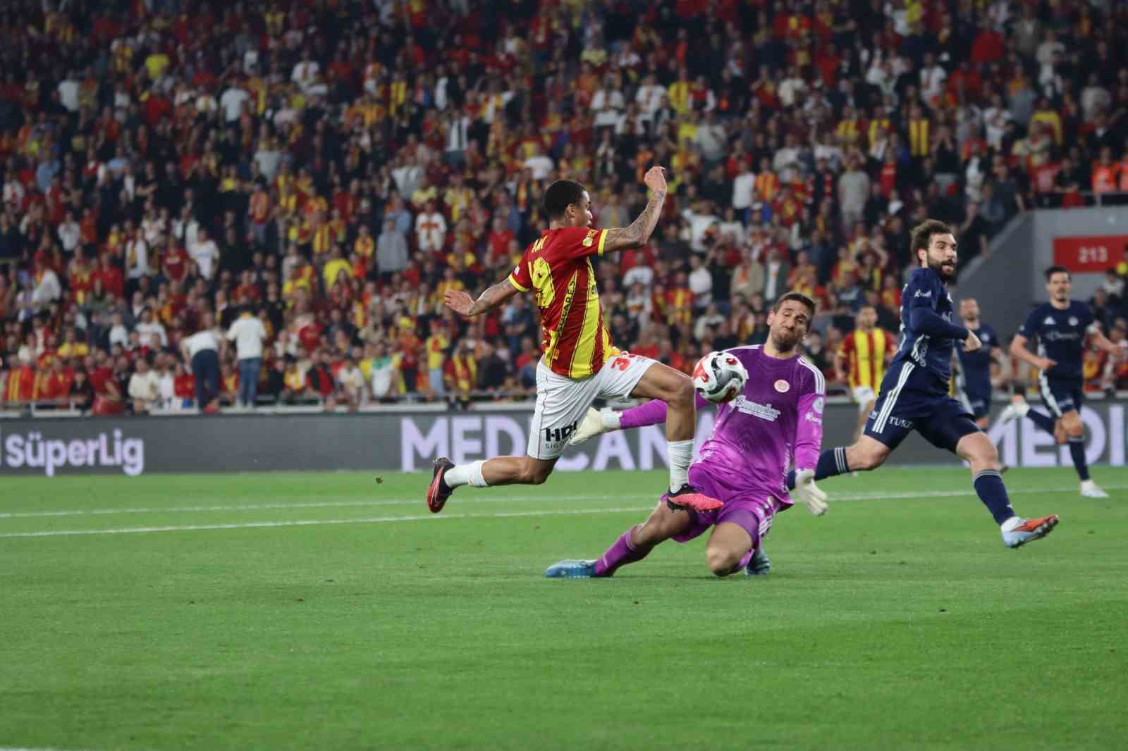 Trendyol Süper Lig: Göztepe: 2 - Antalyaspor: 0 (Maç sonucu)
