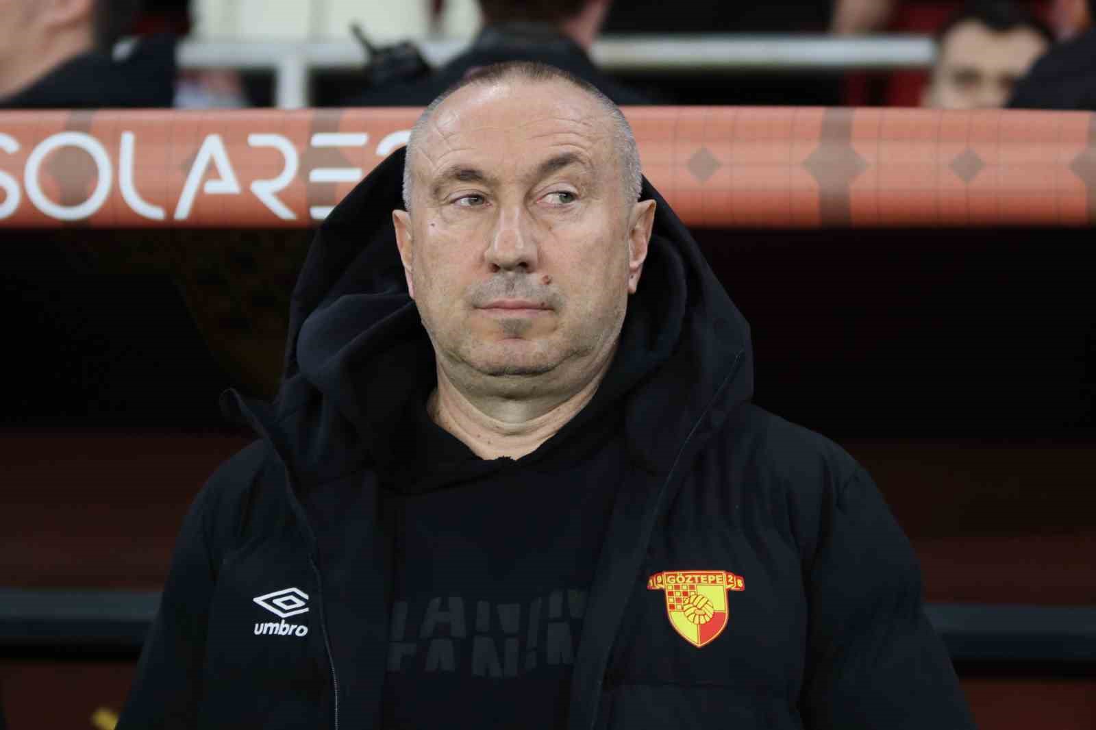 Trendyol Süper Lig: Göztepe: 2 - Fatih Karagümrük: 1 (İlk yarı)
