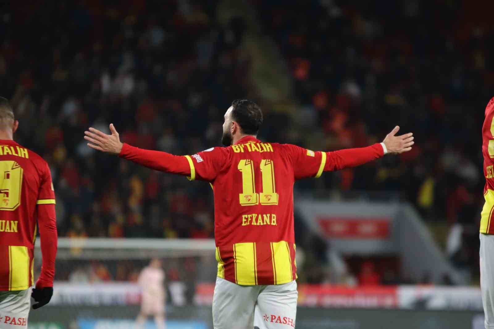Trendyol Süper Lig: Göztepe: 3 - Çaykur Rizespor: 1 (Maç sonucu)
