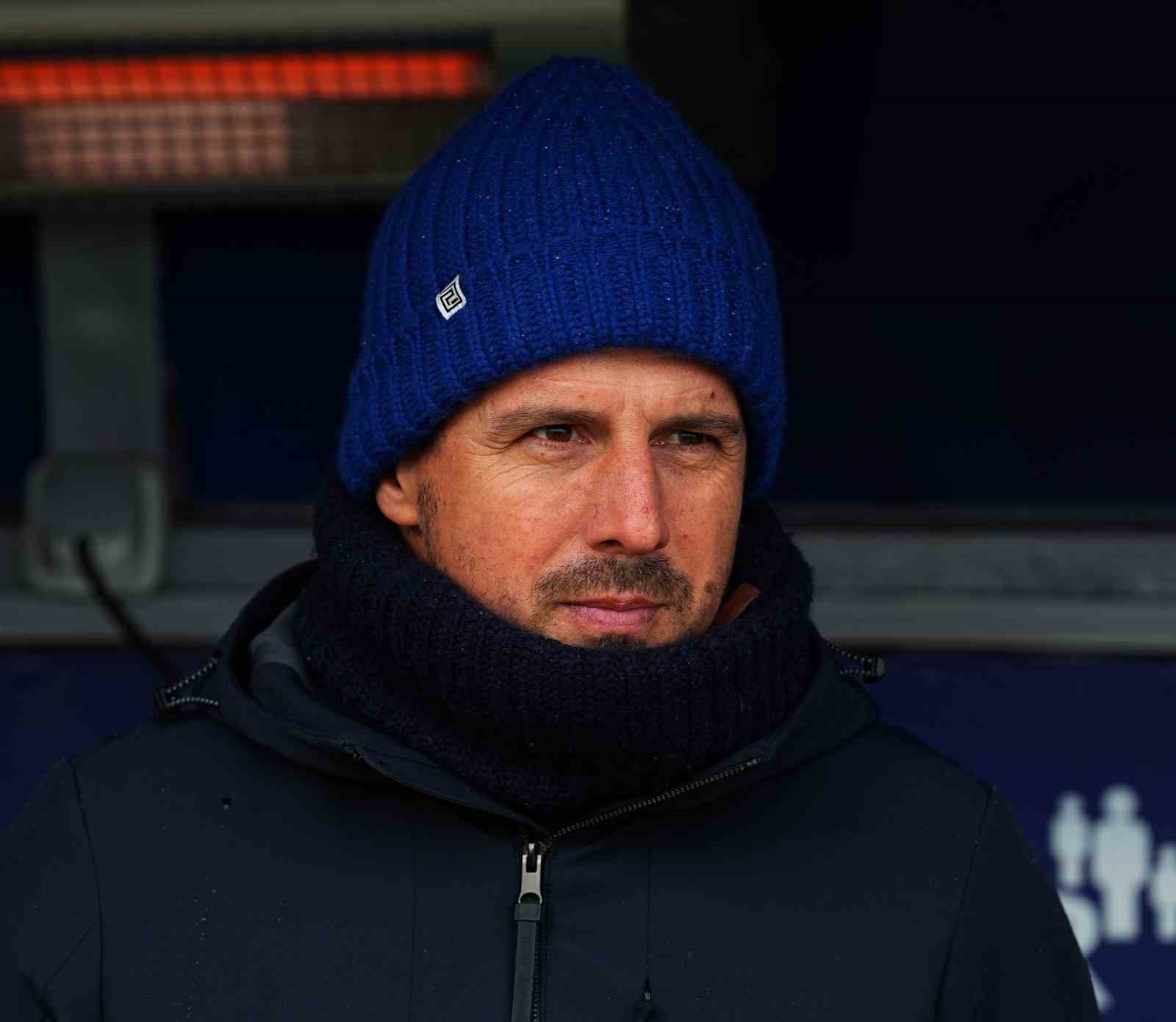 Trendyol Süper Lig: Kasımpaşa: 0 - Antalyaspor: 0 (Maç devam ediyor)
