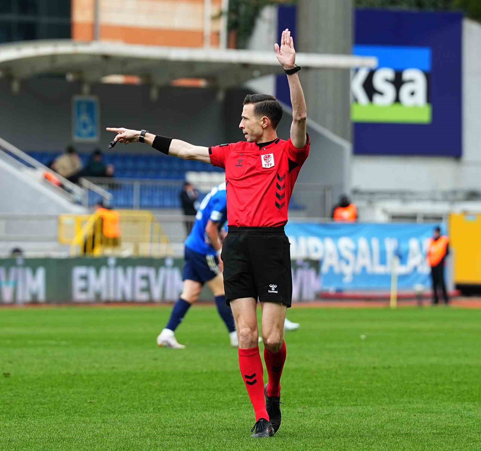 Trendyol Süper Lig: Kasımpaşa: 0 - Çaykur Rizespor: 0 (Maç devam ediyor)
