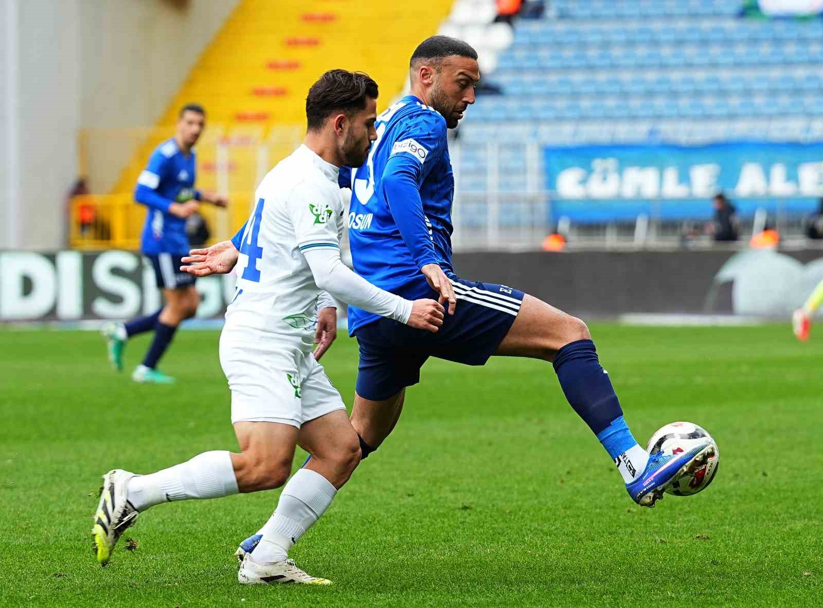 Trendyol Süper Lig: Kasımpaşa: 0 - Çaykur Rizespor: 1 (İlk yarı)
