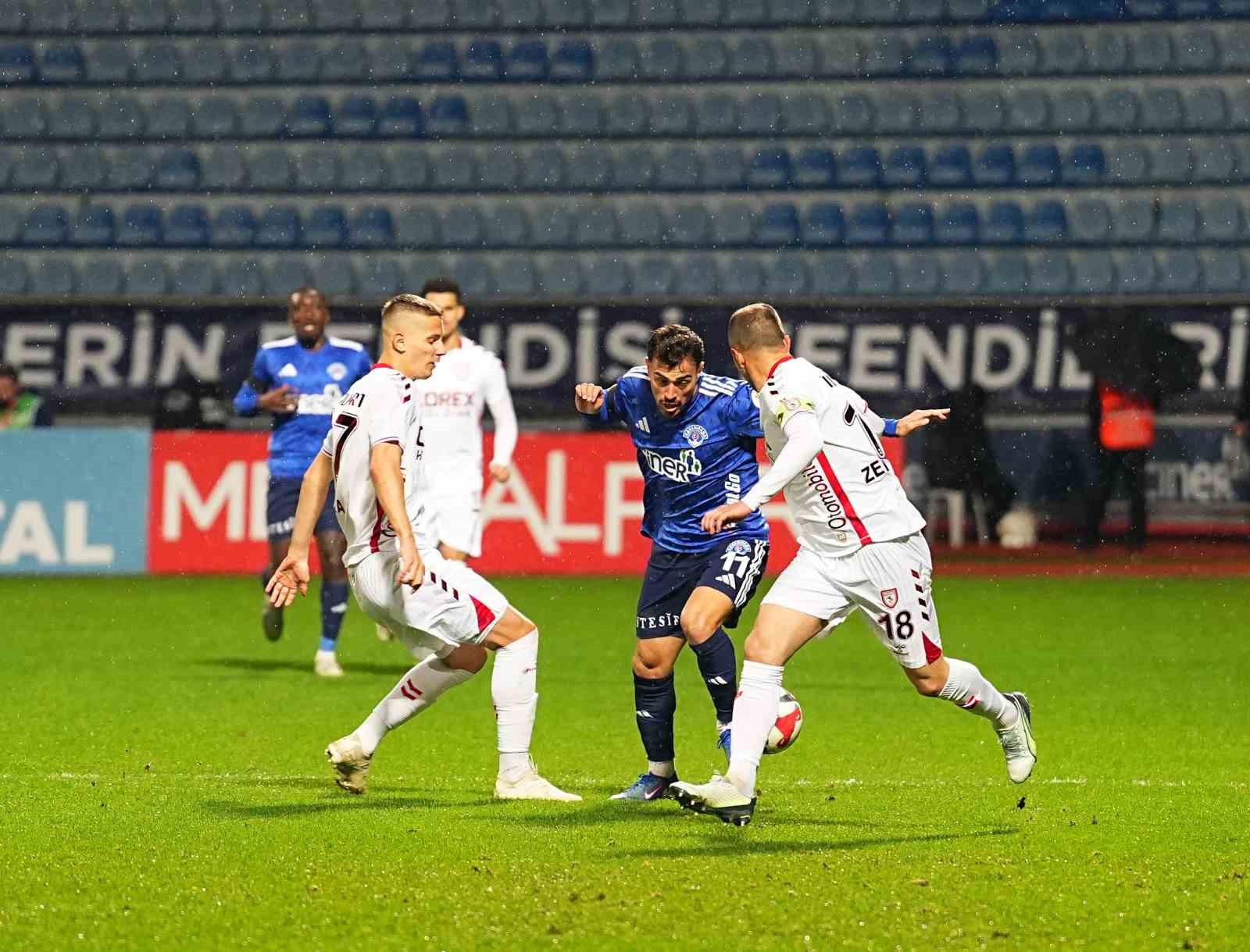Trendyol Süper Lig: Kasımpaşa: 0 - Samsunspor: 0 (Maç devam ediyor)
