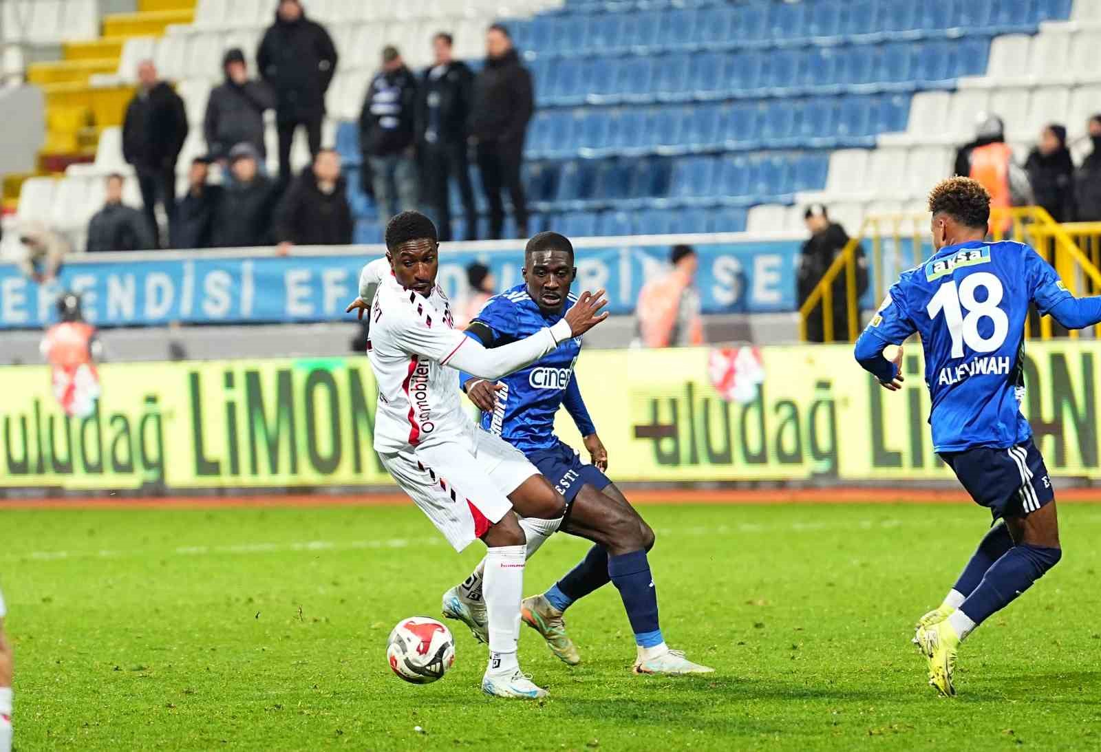 Trendyol Süper Lig: Kasımpaşa: 0 - Samsunspor: 1 (Maç sonucu)
Trendyol Süper Lig: Kasımpaşa: 0 - Samsunspor: 1 (Maç sonucu)
