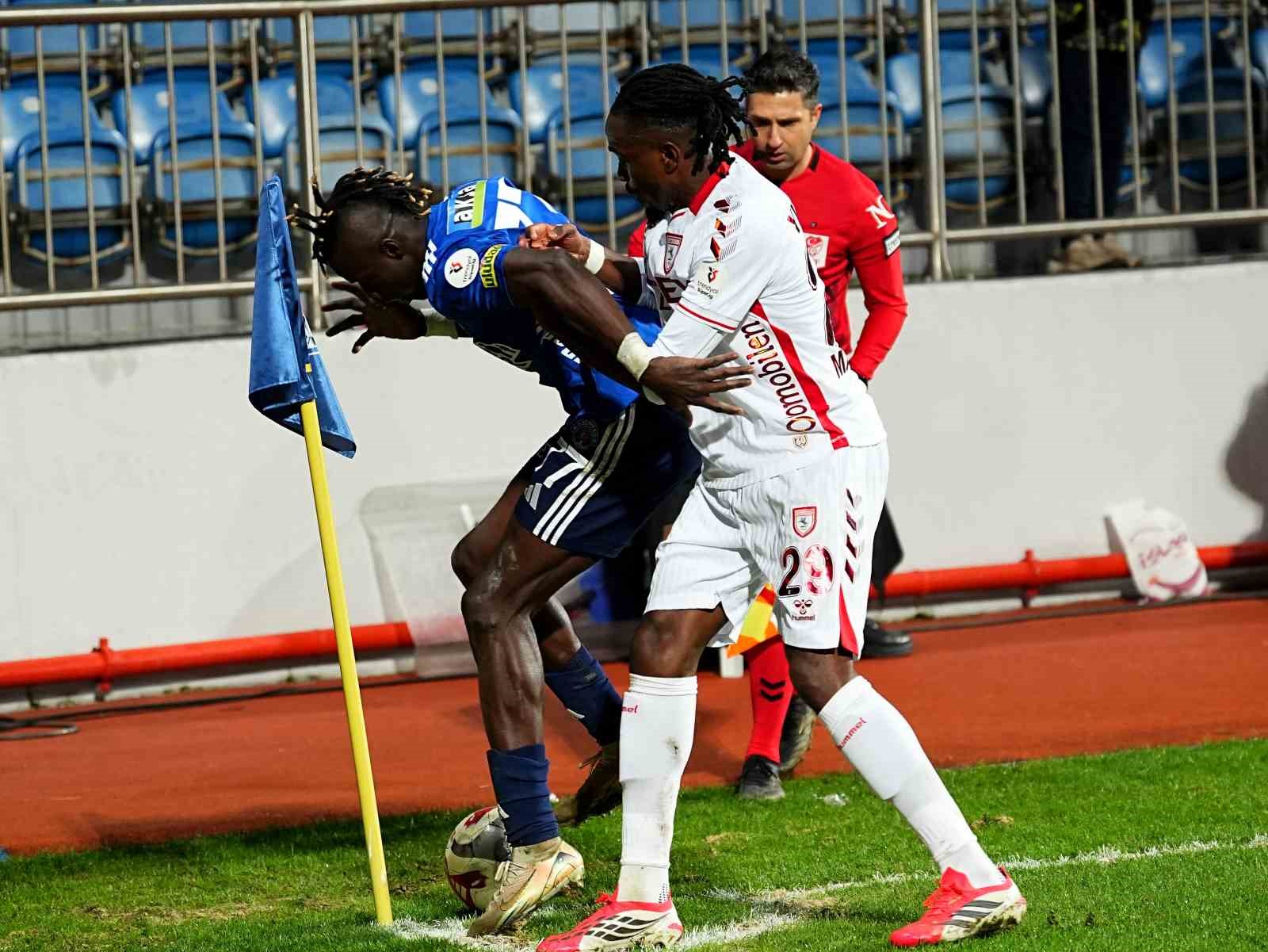 Trendyol Süper Lig: Kasımpaşa: 0 - Samsunspor: 1 (Maç sonucu)
Trendyol Süper Lig: Kasımpaşa: 0 - Samsunspor: 1 (Maç sonucu)