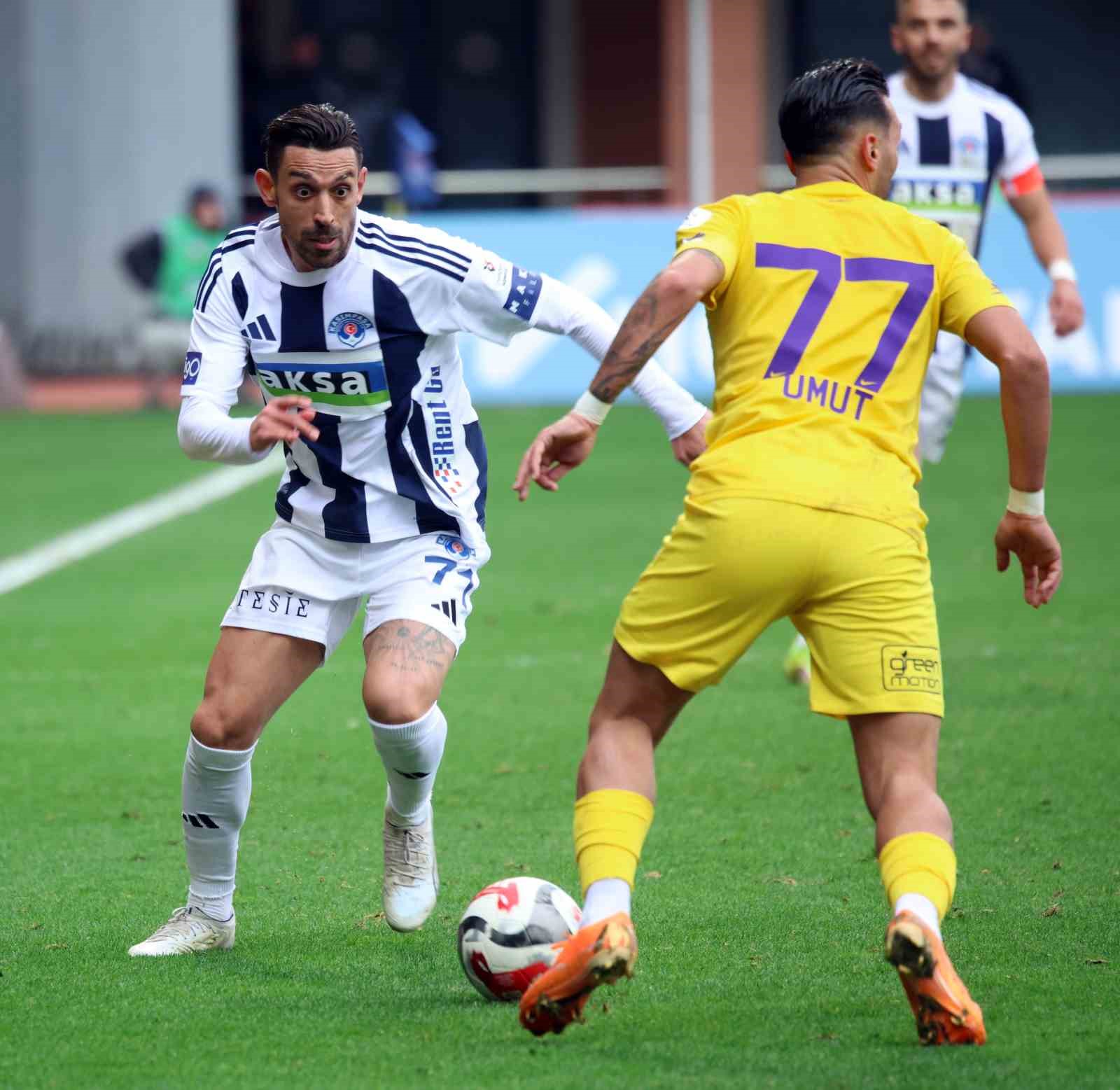 Trendyol Süper Lig: Kasımpaşa: 1 - Eyüpspor: 0 (İlk yarı)
Trendyol Süper Lig: Kasımpaşa: 1 - Eyüpspor: 0 (İlk yarı)