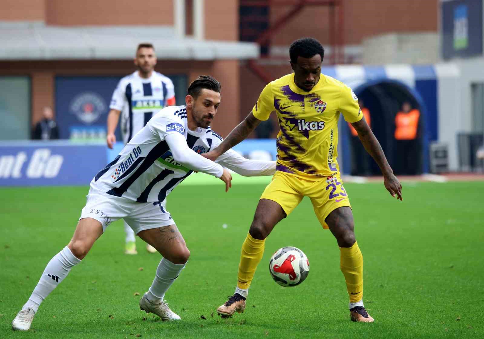 Trendyol Süper Lig: Kasımpaşa: 1 - Eyüpspor: 0 (İlk yarı)
Trendyol Süper Lig: Kasımpaşa: 1 - Eyüpspor: 0 (İlk yarı)