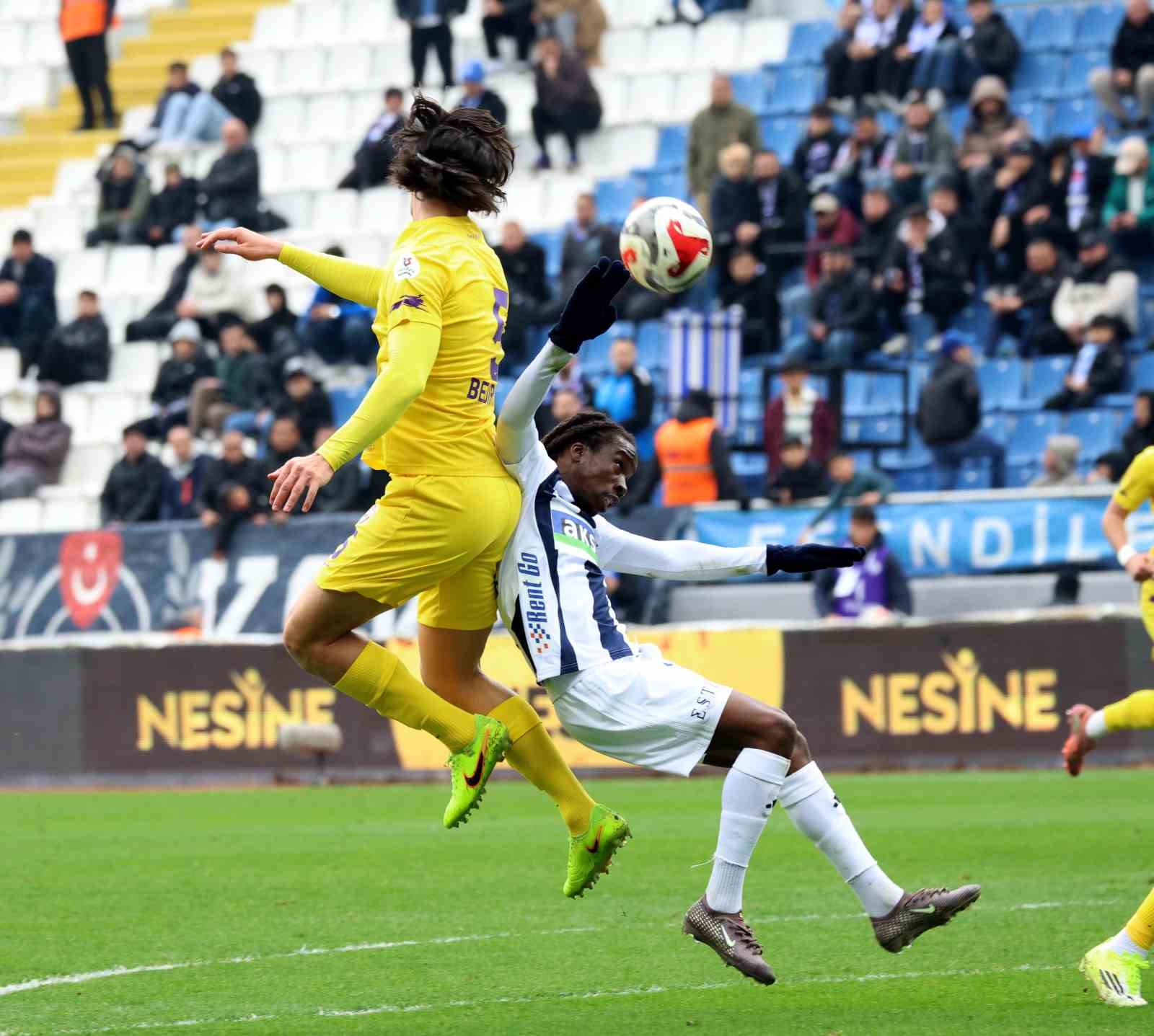 Trendyol Süper Lig: Kasımpaşa: 1 - Eyüpspor: 0 (İlk yarı)
Trendyol Süper Lig: Kasımpaşa: 1 - Eyüpspor: 0 (İlk yarı)