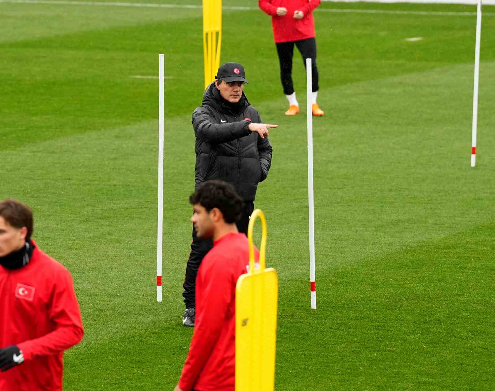 Trendyol Süper Lig: Kasımpaşa: 1 - Kayserispor: 0 (Maç devam ediyor)
