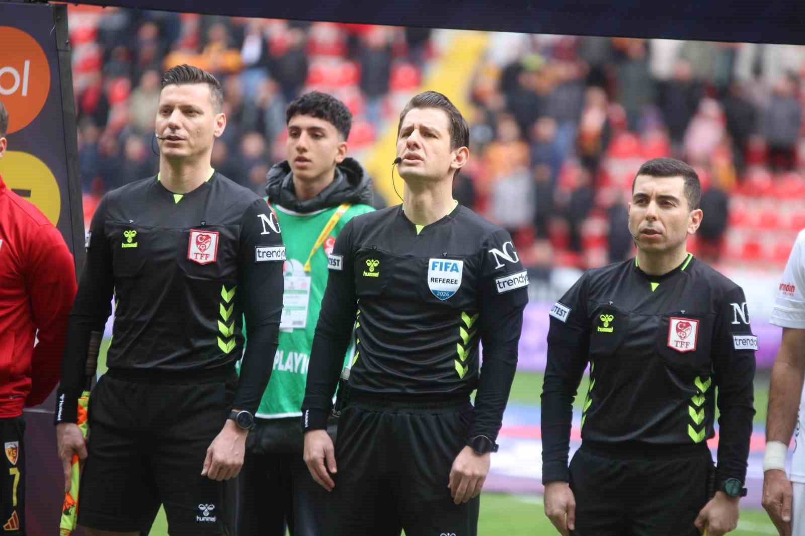 Trendyol Süper Lig: Kayserispor: 0 - Antalyaspor: 0 (Maç devam ediyor)
