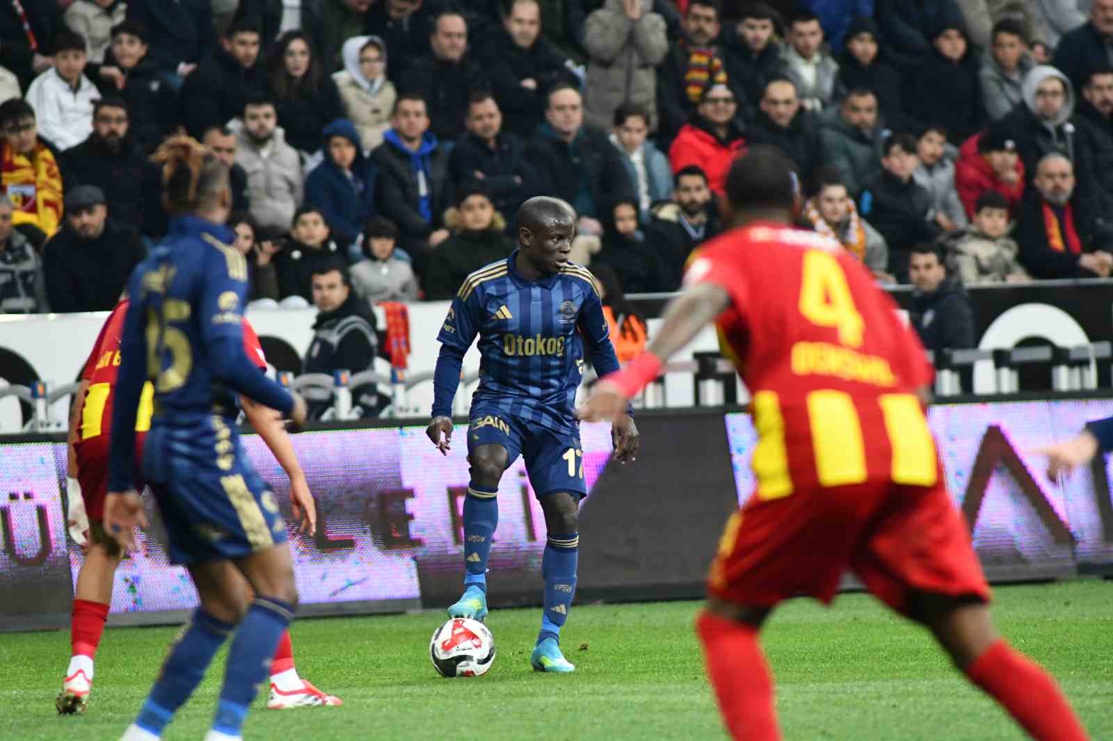 Trendyol Süper Lig: Kayserispor: 0 - Fenerbahçe: 4 (Maç sonucu)
