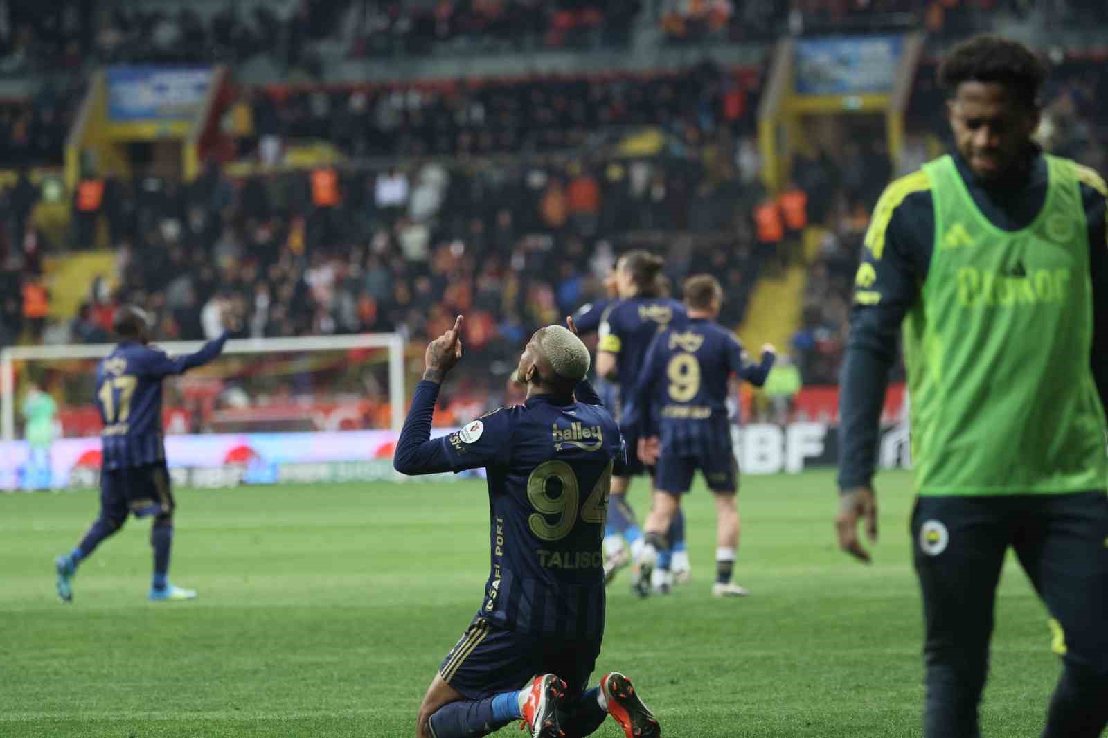 Trendyol Süper Lig: Kayserispor: 0 - Fenerbahçe: 4 (Maç sonucu)
