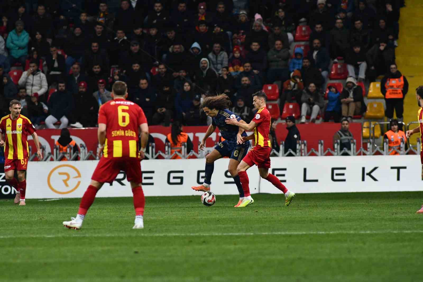 Trendyol Süper Lig: Kayserispor: 0 - Fenerbahçe: 4 (Maç sonucu)
