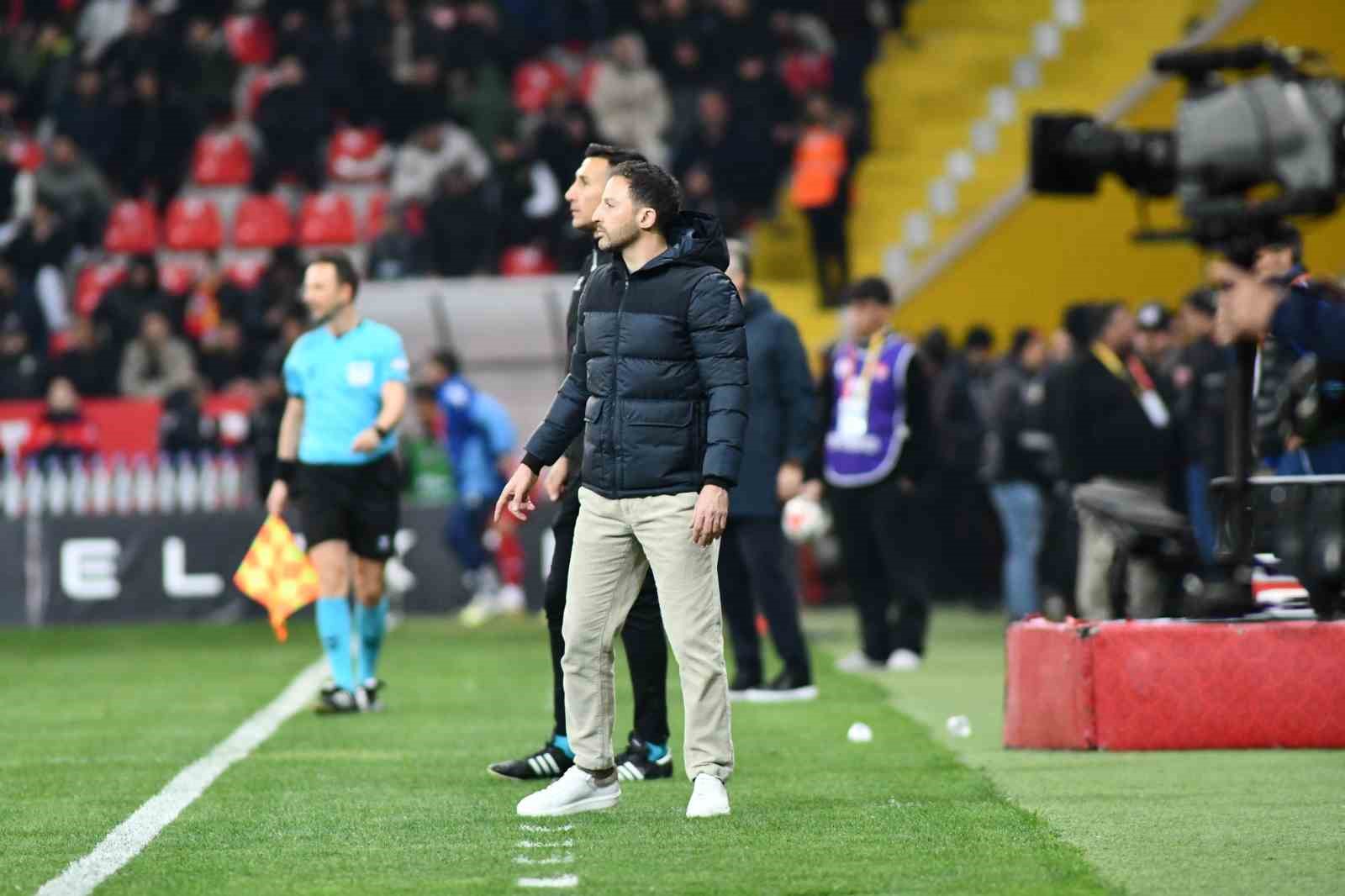 Trendyol Süper Lig: Kayserispor: 0 - Fenerbahçe: 4 (Maç sonucu)
