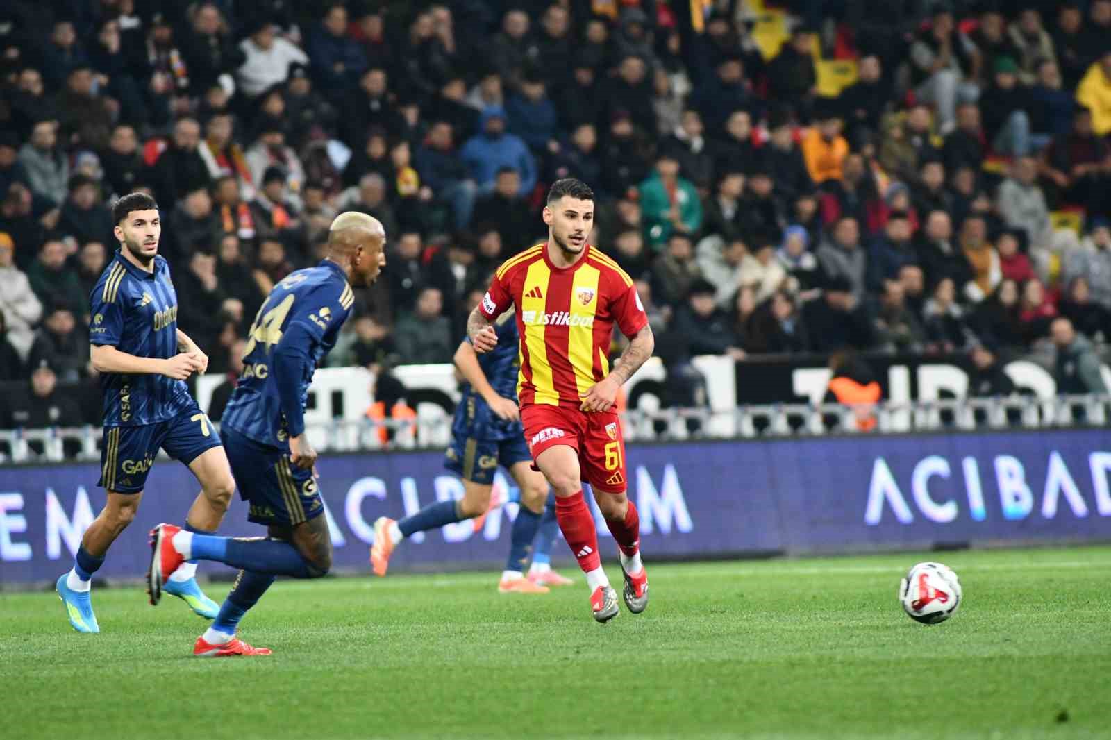 Trendyol Süper Lig: Kayserispor: 0 - Fenerbahçe: 4 (Maç sonucu)
